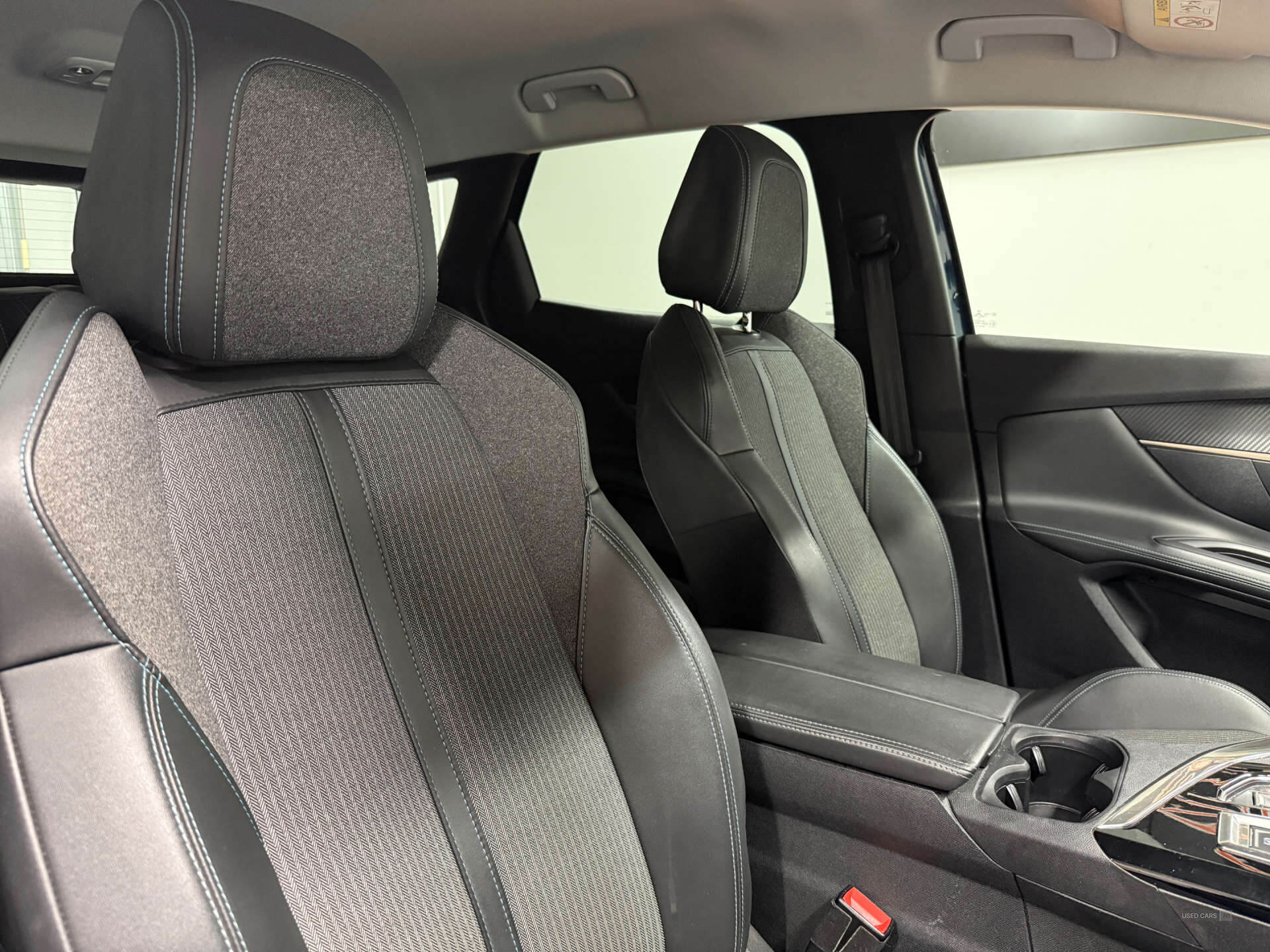 Dec 2020 Peugeot 3008 1.5 BlueHDi Allure 5dr EAT8