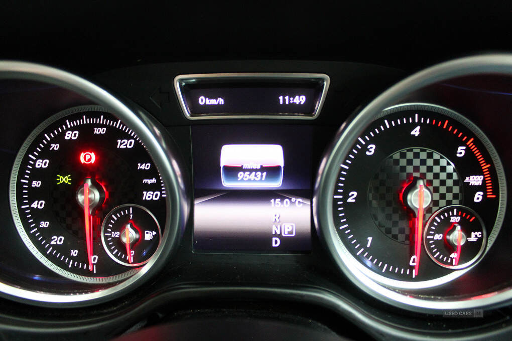 May 2016 Mercedes-Benz GLE GLE 350d 4Matic AMG Line Premium 5dr 9G-Tronic