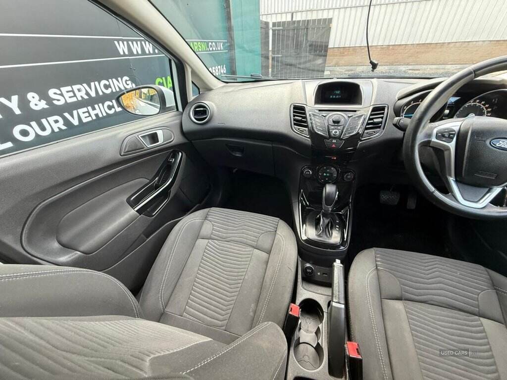 Sep 2013 Ford Fiesta 1.6 Zetec 5dr Powershift