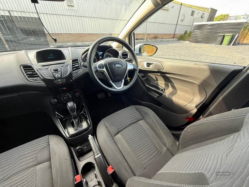 Sep 2013 Ford Fiesta 1.6 Zetec 5dr Powershift