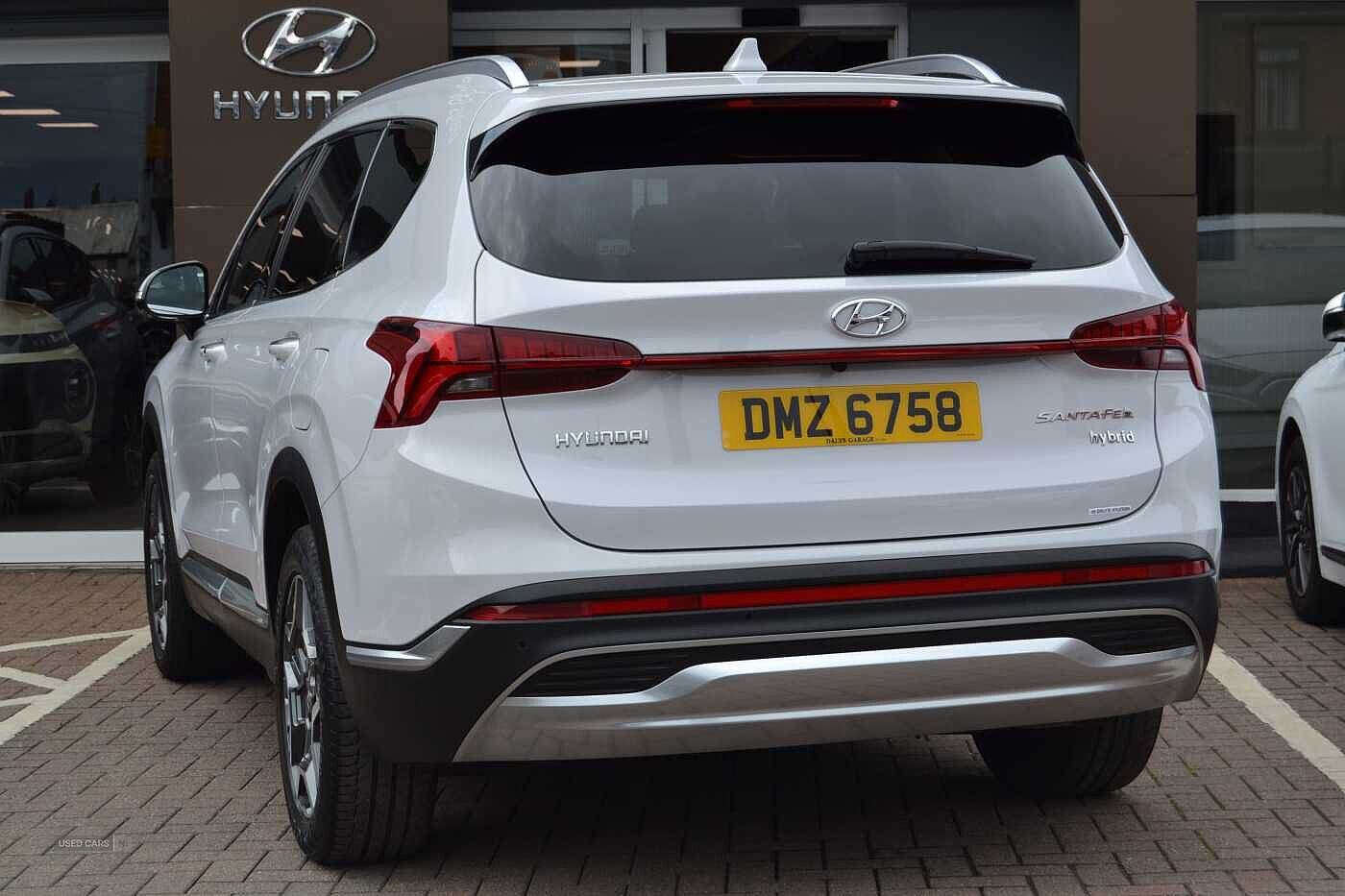 May 2022 Hyundai Santa Fe 1.6 TGDi Hybrid Ultimate 5dr Auto