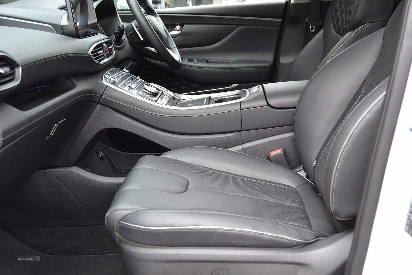 May 2022 Hyundai Santa Fe 1.6 TGDi Hybrid Ultimate 5dr Auto