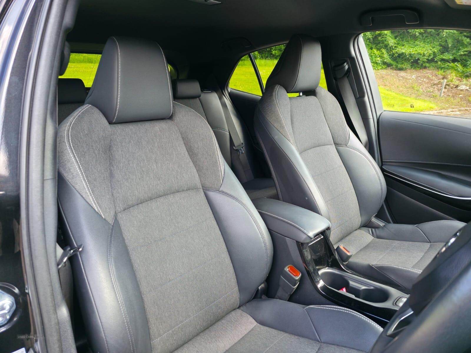 Mar 2022 Toyota Corolla 1.8 VVT-i Hybrid Design 5dr CVT