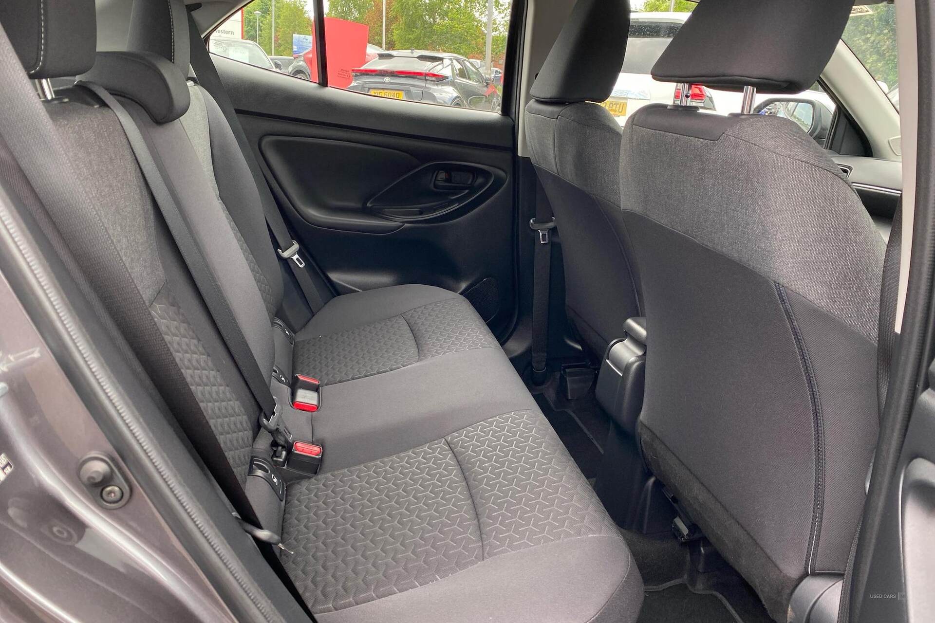 Apr 2023 Toyota Yaris Cross 1.5 Hybrid Icon 5dr CVT
