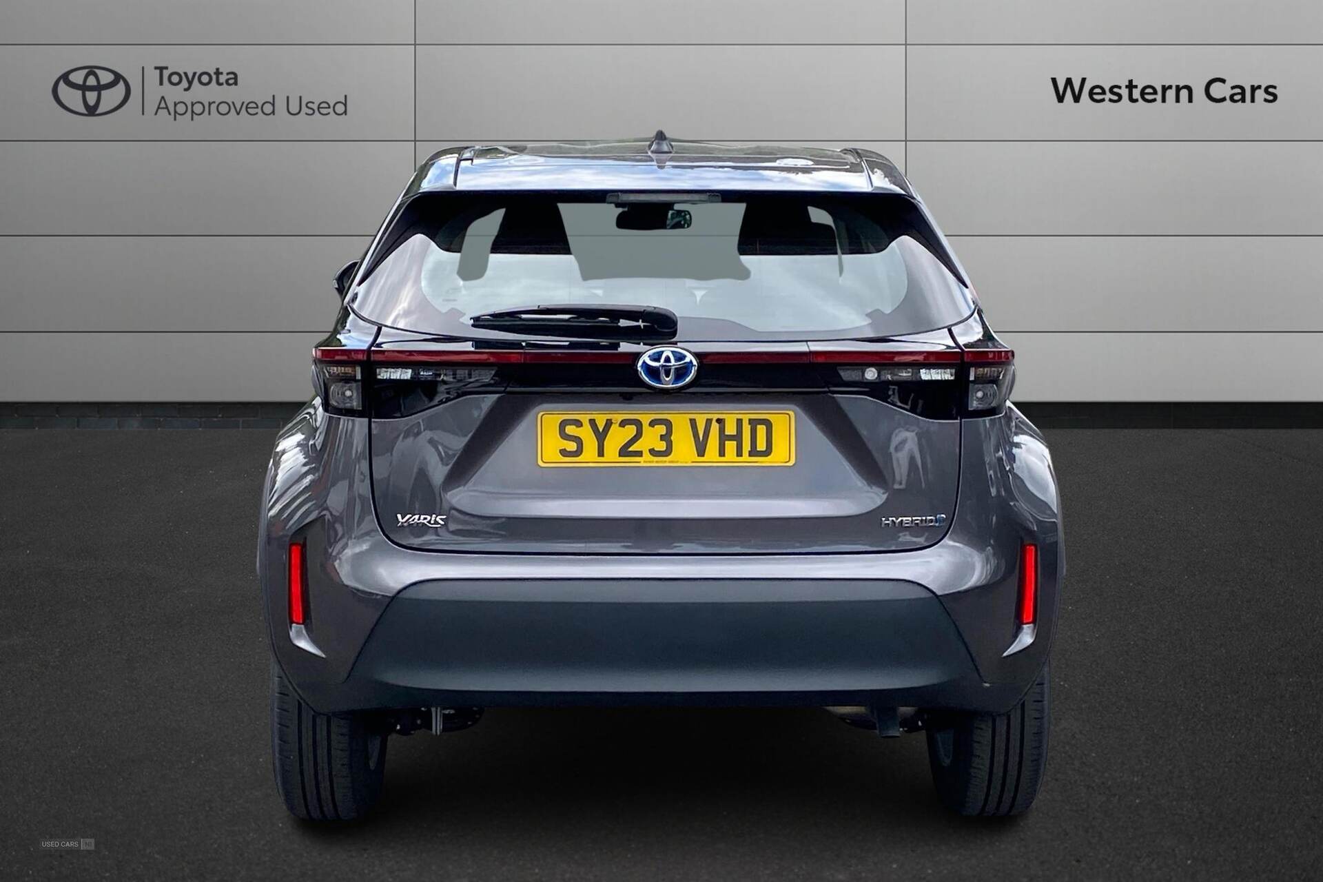 Apr 2023 Toyota Yaris Cross 1.5 Hybrid Icon 5dr CVT