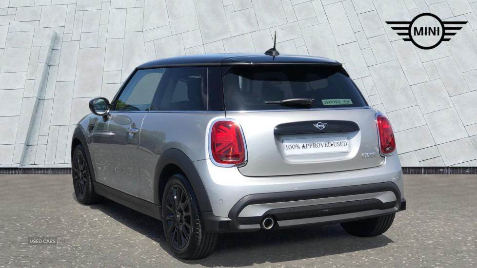 Jan 2024 MINI Hatch 1.5 Cooper Classic 3dr Auto