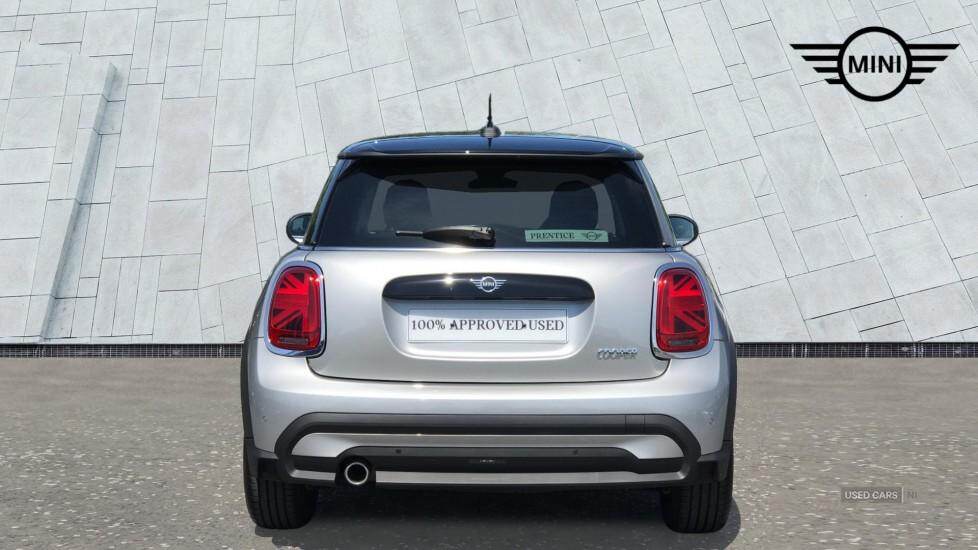 Jan 2024 MINI Hatch 1.5 Cooper Classic 3dr Auto