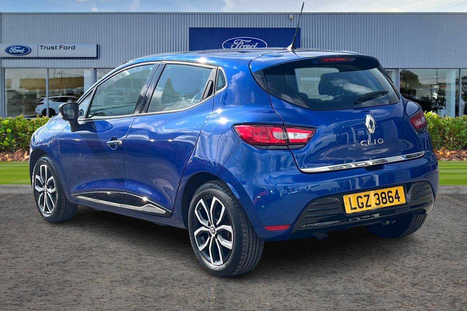 Sep 2018 Renault Clio 0.9 TCE 90 Play 5dr