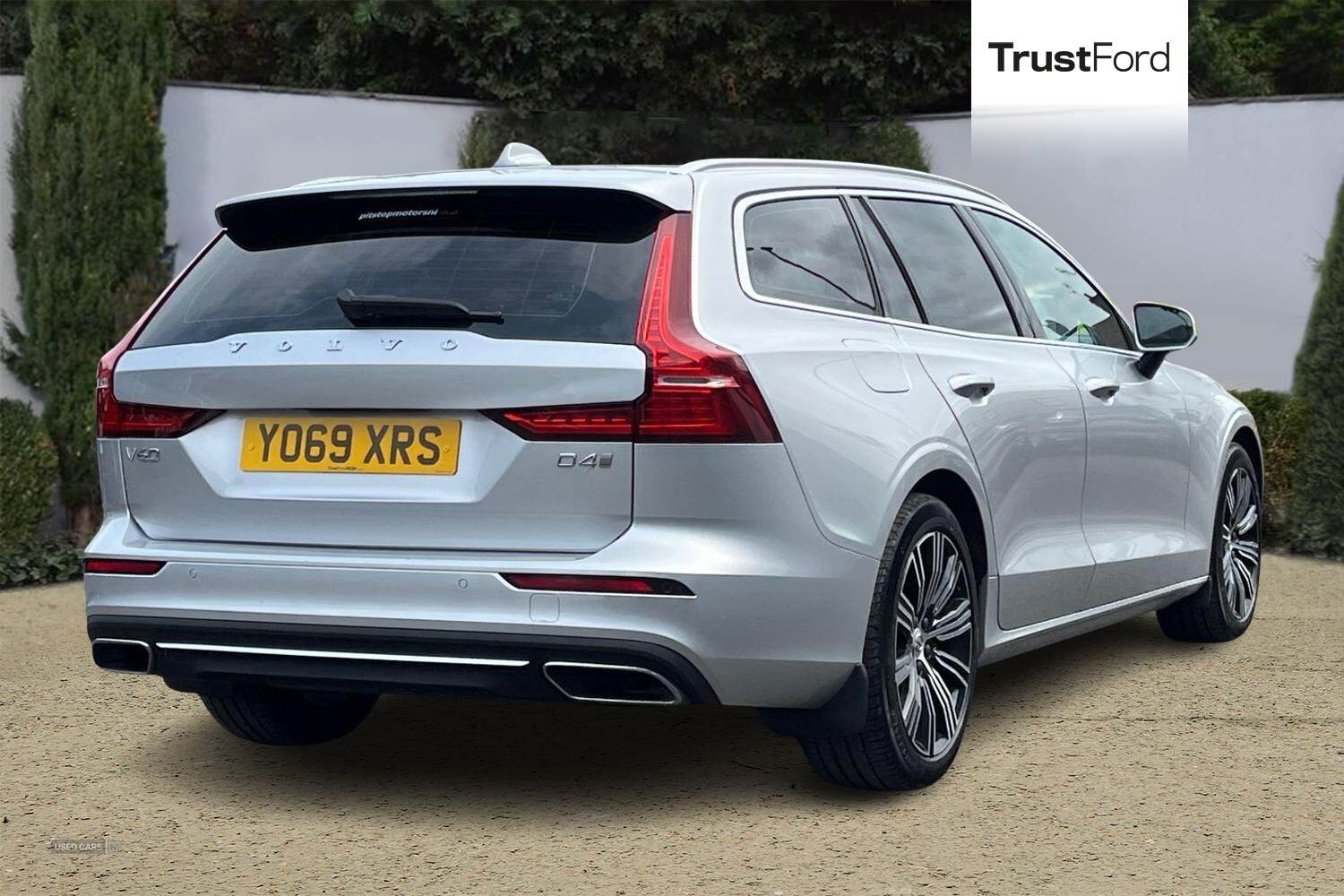 Nov 2019 Volvo V60 2.0 D4 [190] Inscription Plus 5dr Auto