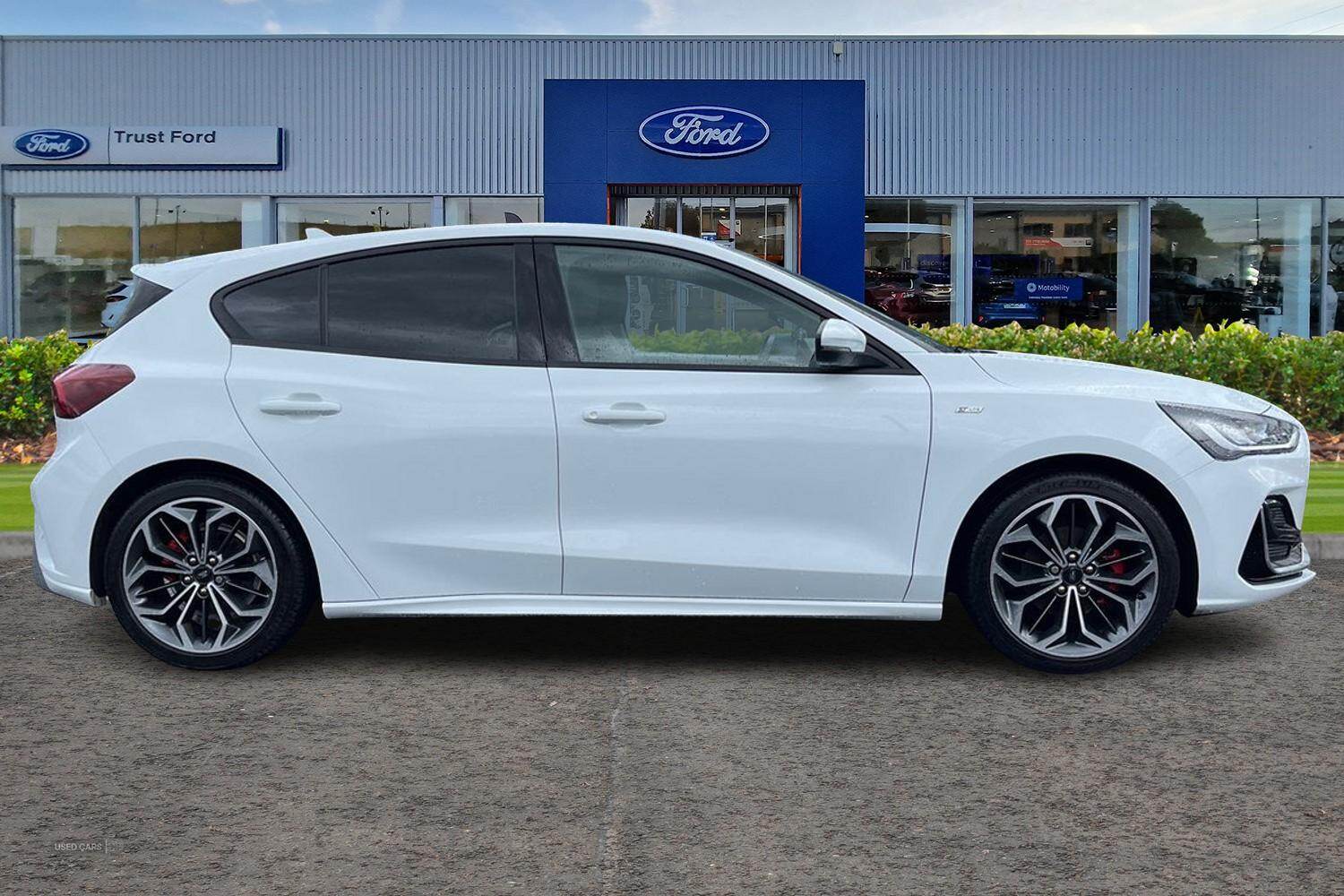 May 2022 Ford Focus 1.0 EcoBoost ST-Line Vignale 5dr