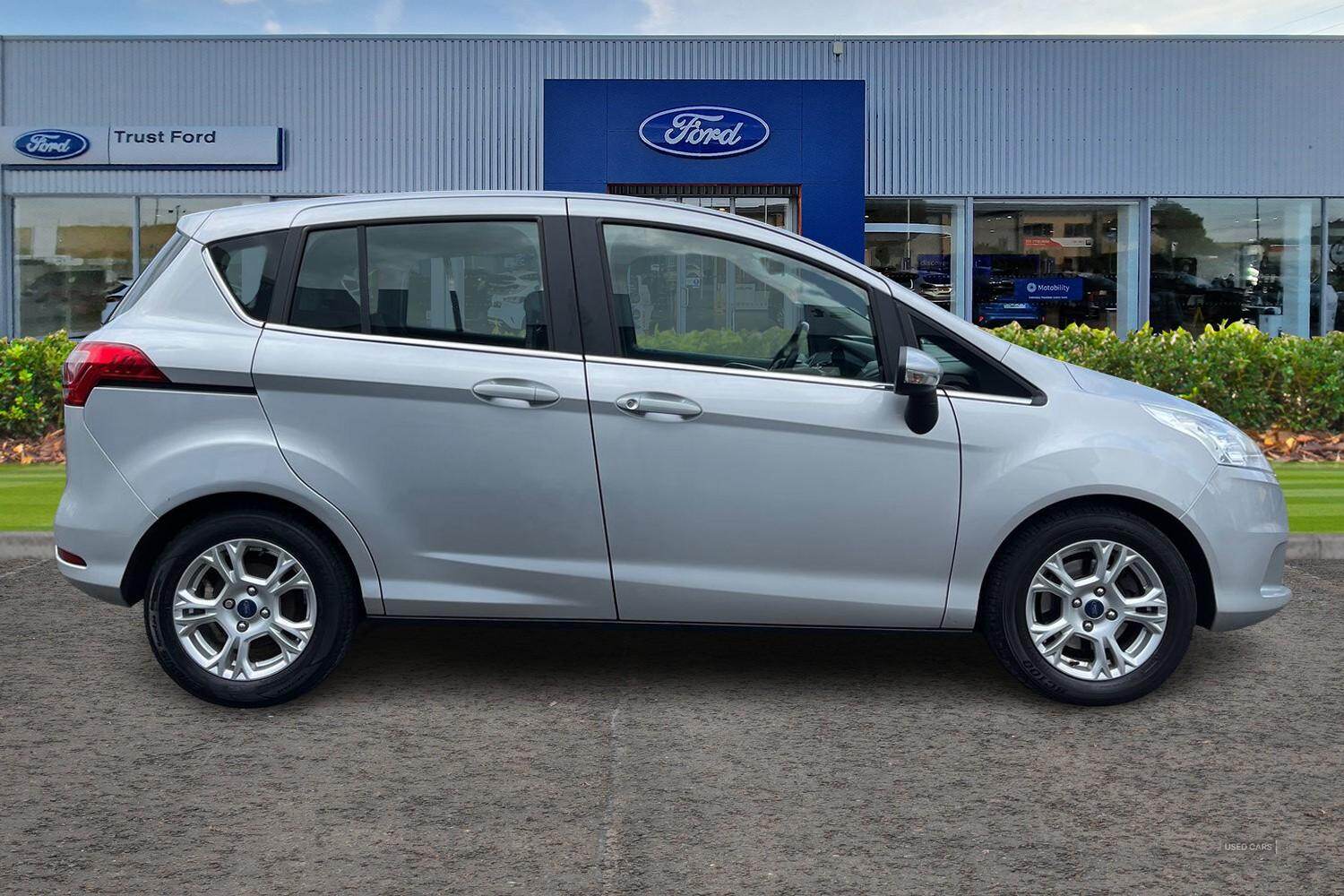 Jun 2017 Ford B-Max 1.0 EcoBoost 125 Zetec Navigator 5dr