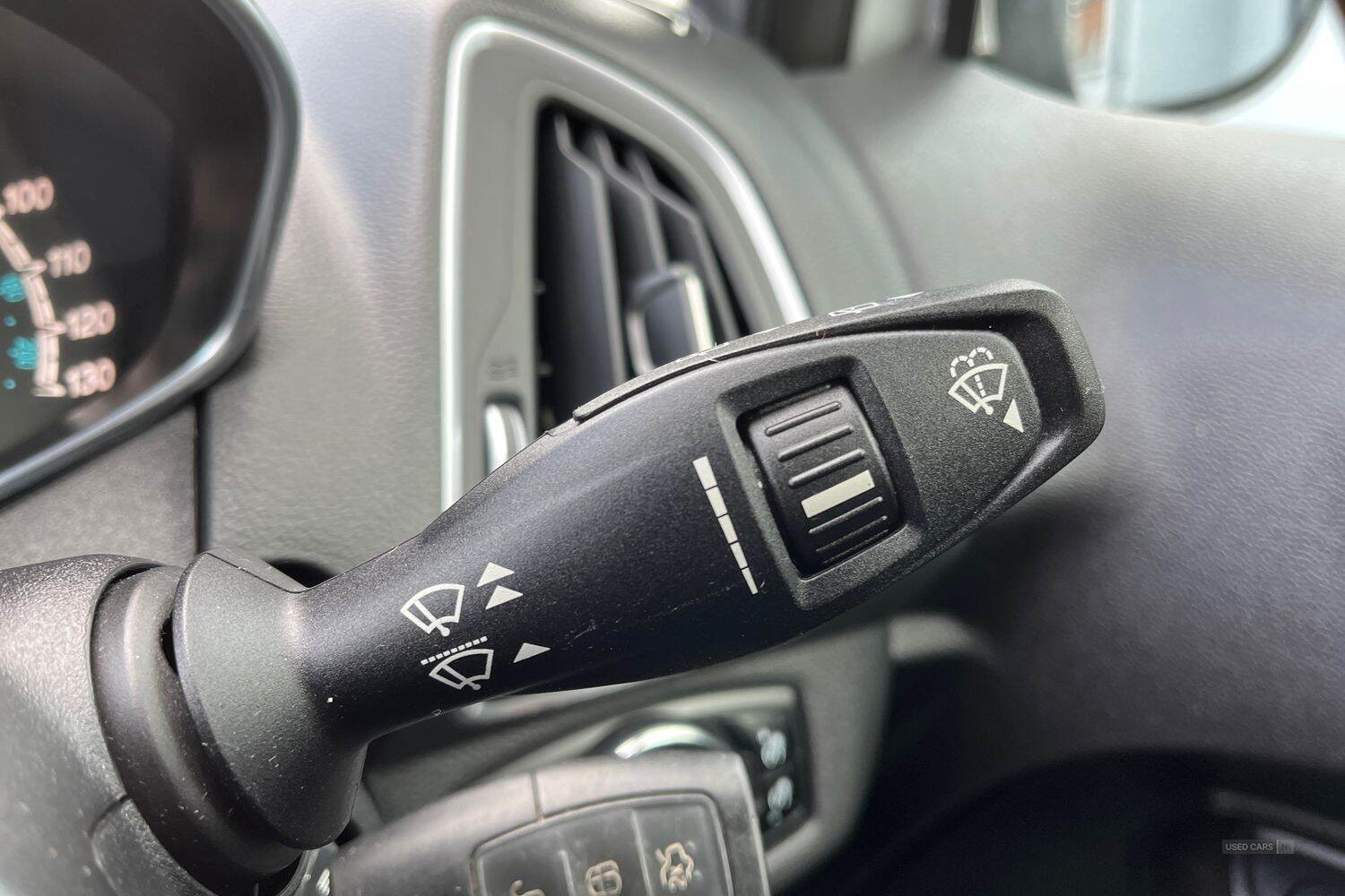 Jun 2017 Ford B-Max 1.0 EcoBoost 125 Zetec Navigator 5dr