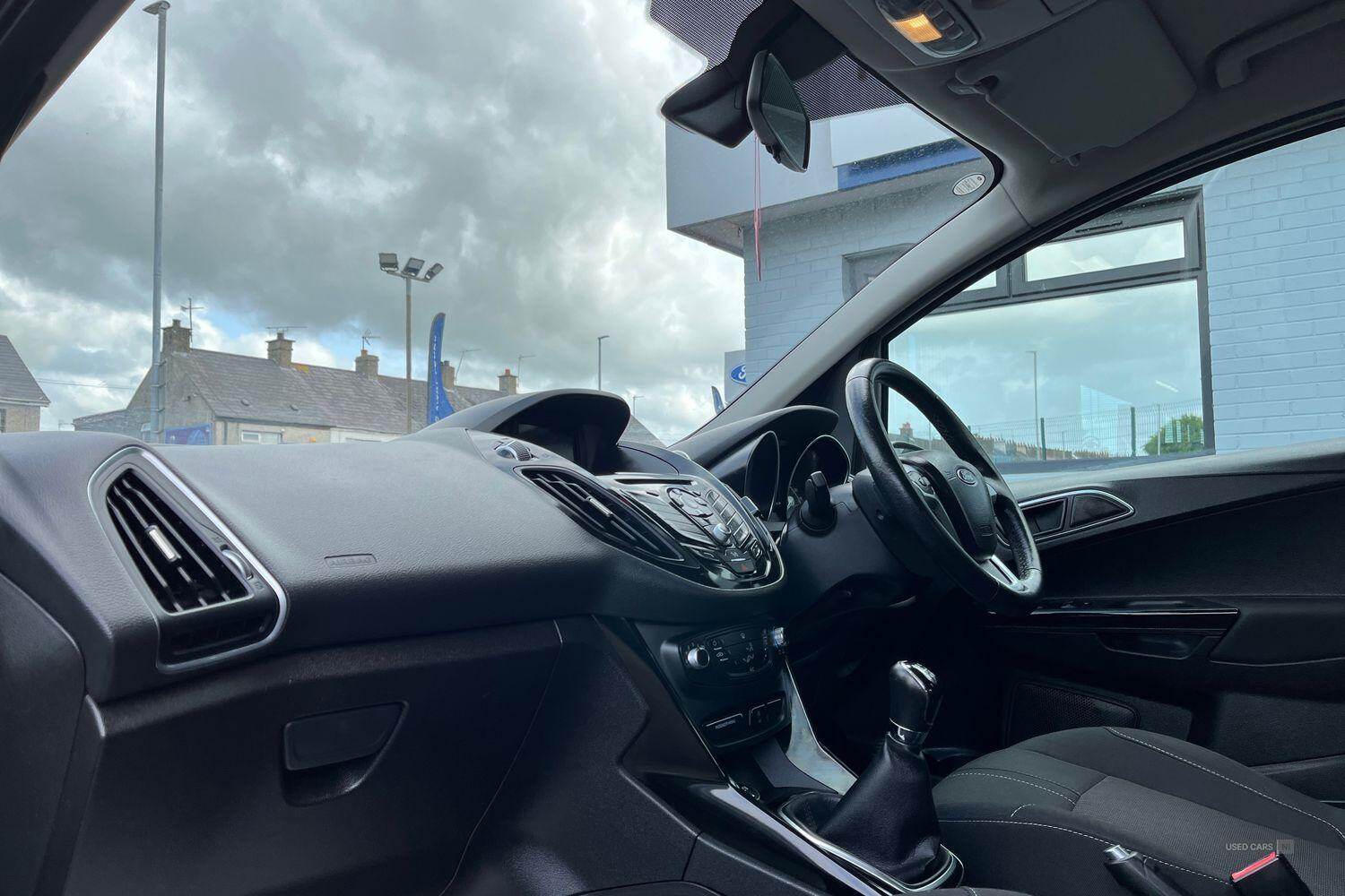 Jun 2017 Ford B-Max 1.0 EcoBoost 125 Zetec Navigator 5dr