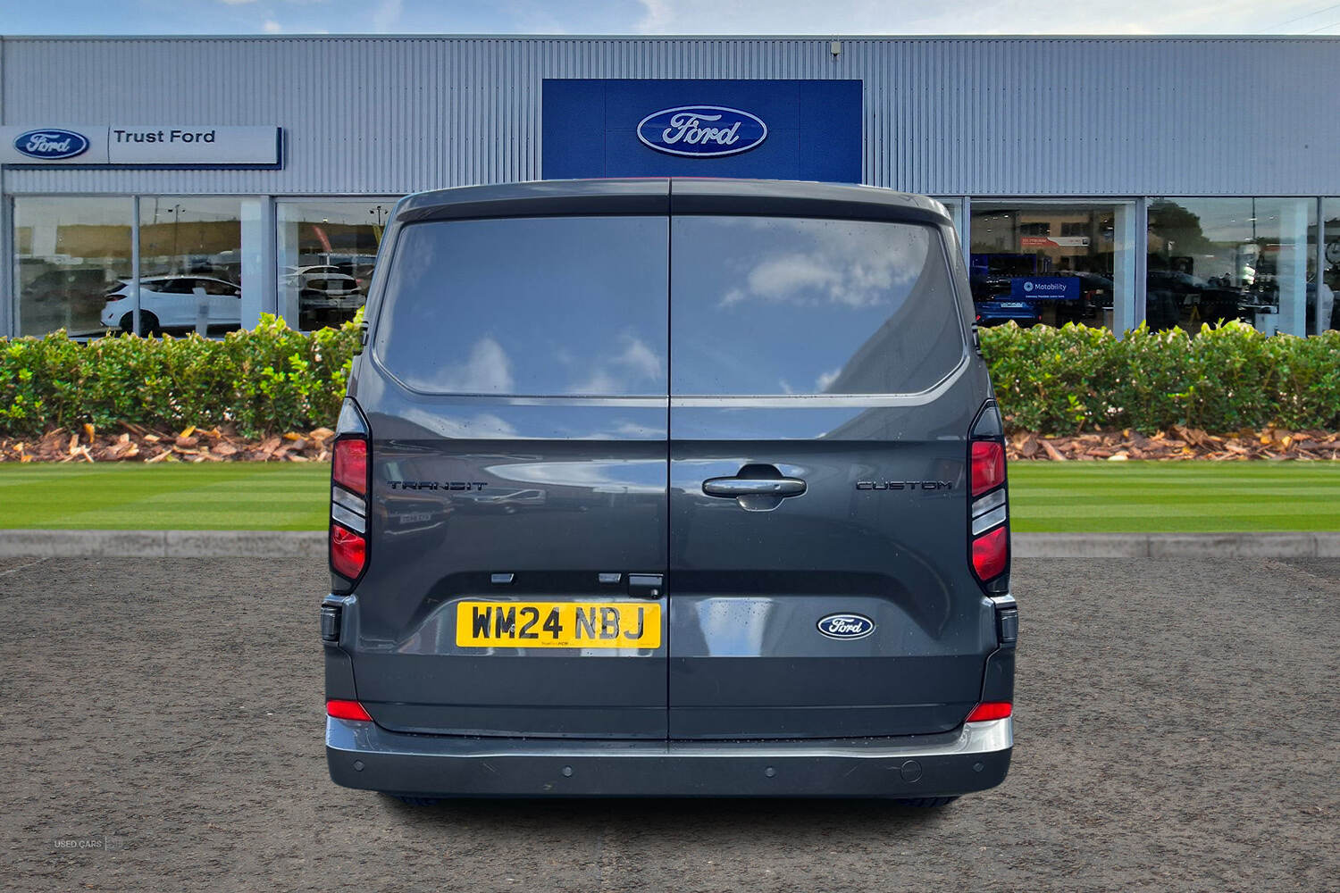 May 2024 Ford Transit Custom 2.0 EcoBlue 136ps H1 Van Limited