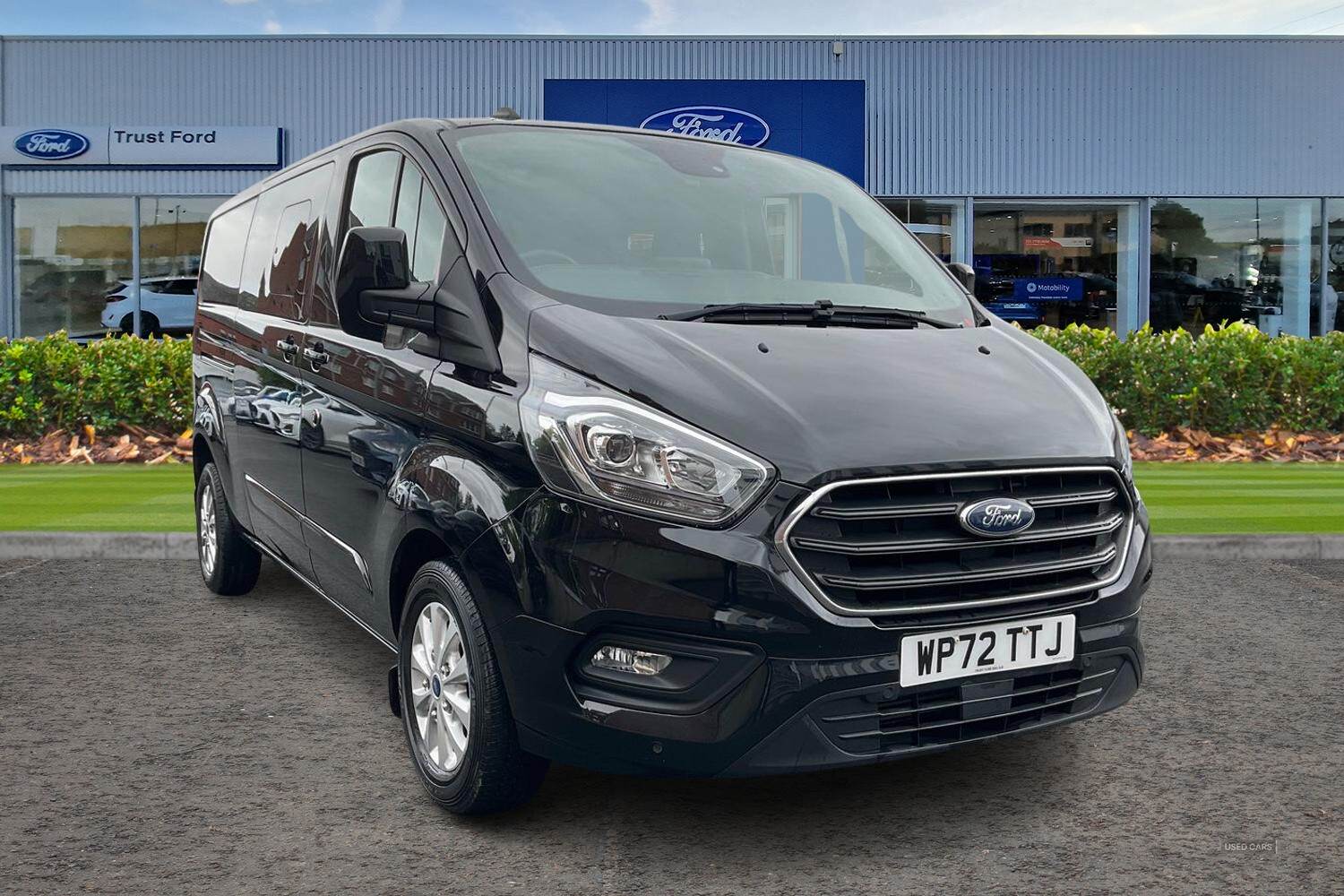 Nov 2022 Ford Transit Custom 2.0 EcoBlue 170ps Low Roof D/Cab Limited Van Auto