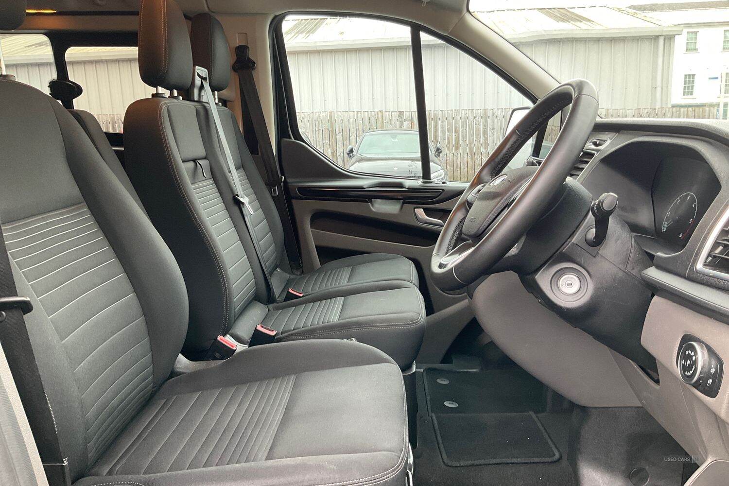 Nov 2022 Ford Transit Custom 2.0 EcoBlue 170ps Low Roof D/Cab Limited Van Auto