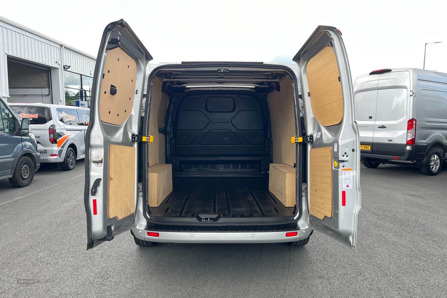 Feb 2023 Ford Transit Custom 2.0 EcoBlue 130ps Low Roof Limited Van