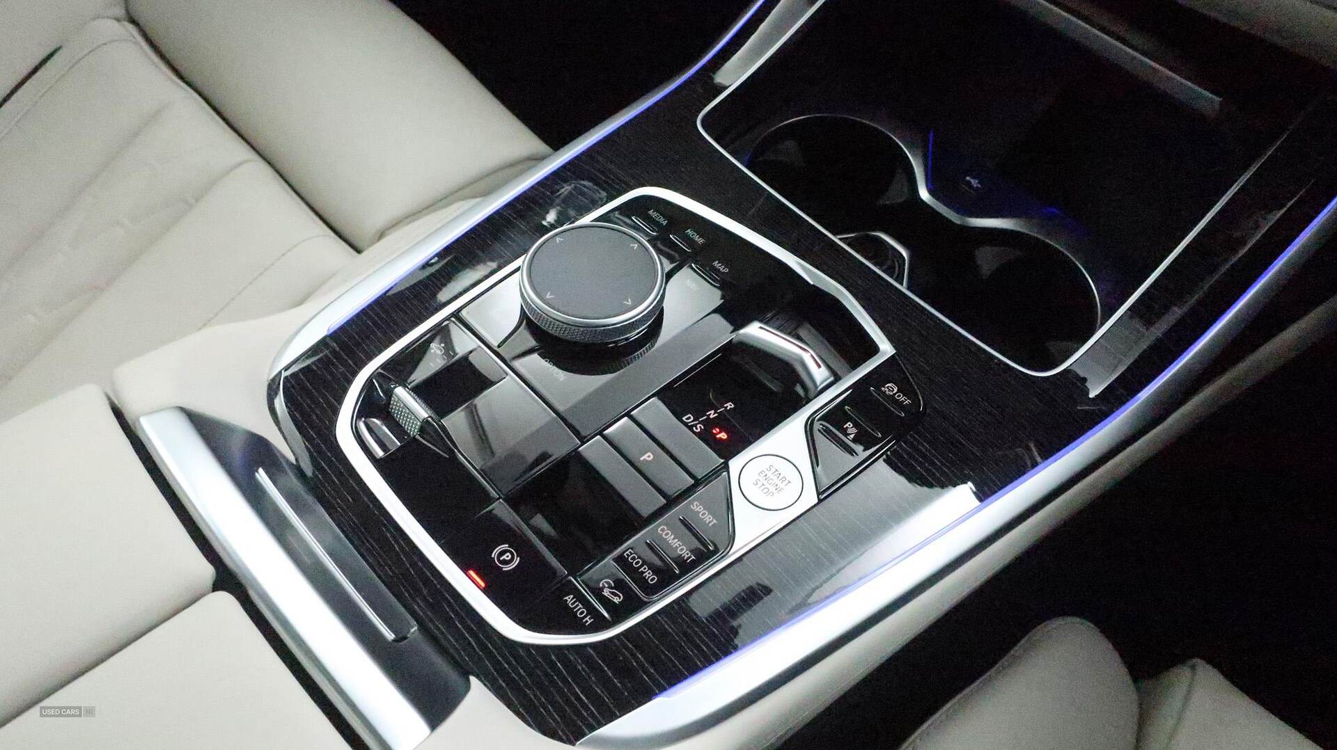  2025 BMW X7 xDrive40d M Sport