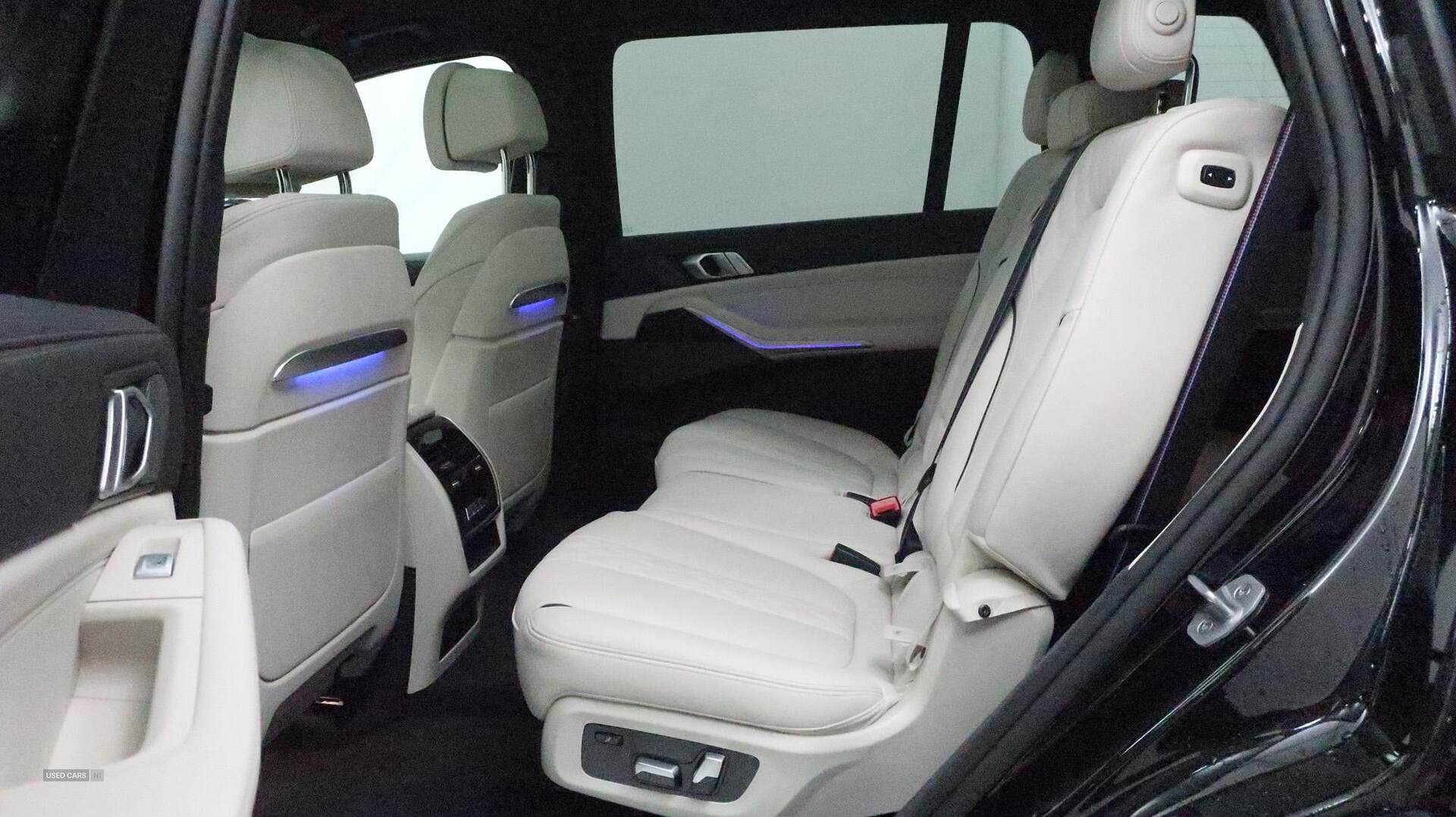  2025 BMW X7 xDrive40d M Sport