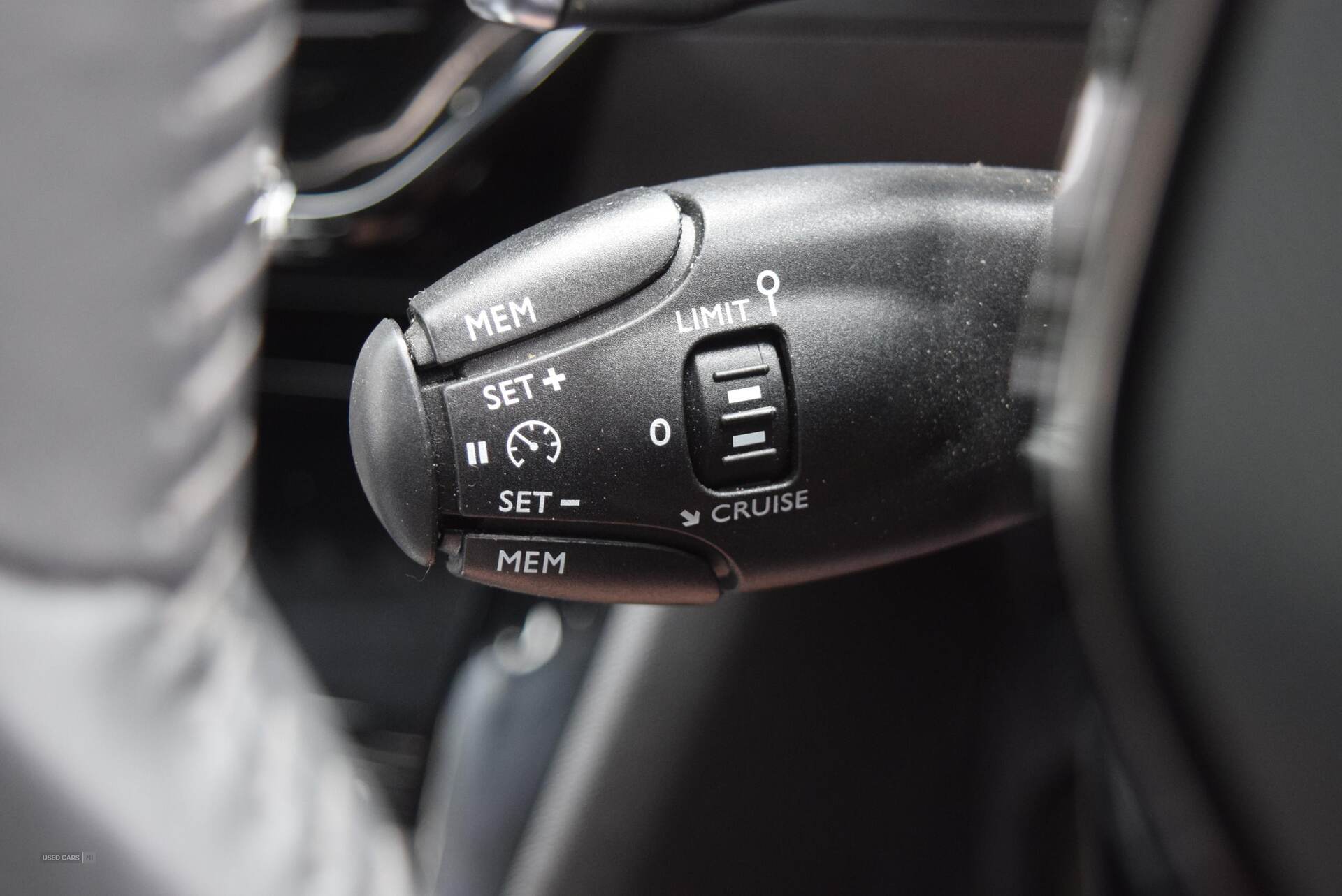 2022 Peugeot 2008 1.2 PureTech 130 Allure Premium 5dr EAT8