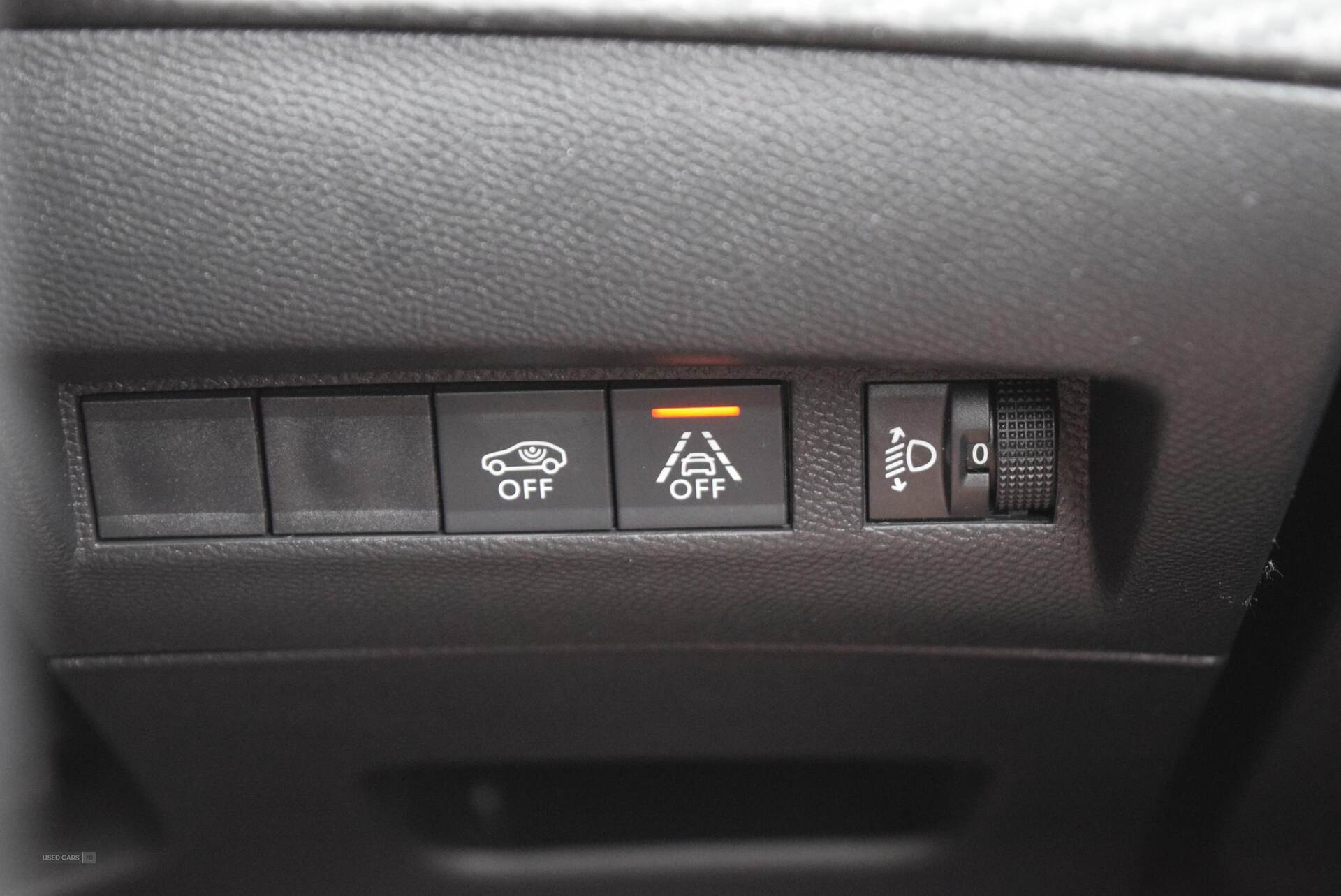 2022 Peugeot 2008 1.2 PureTech 130 Allure Premium 5dr EAT8