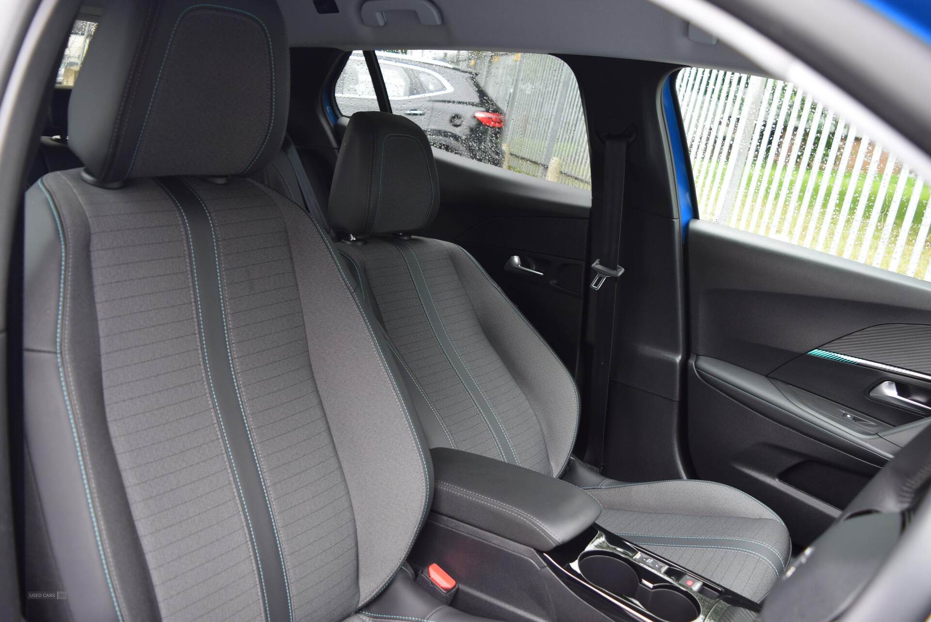 2022 Peugeot 2008 1.2 PureTech 130 Allure Premium 5dr EAT8