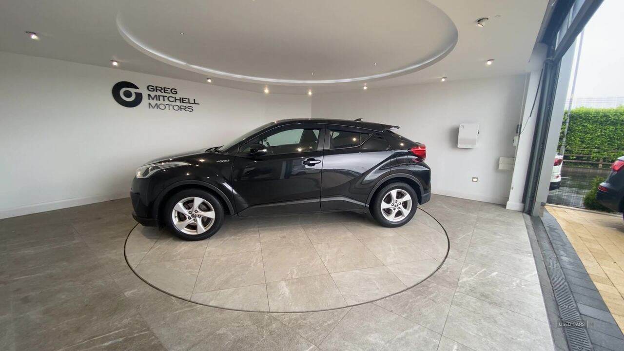 Jan 2019 Toyota C-HR 1.8 Hybrid Icon 5dr CVT