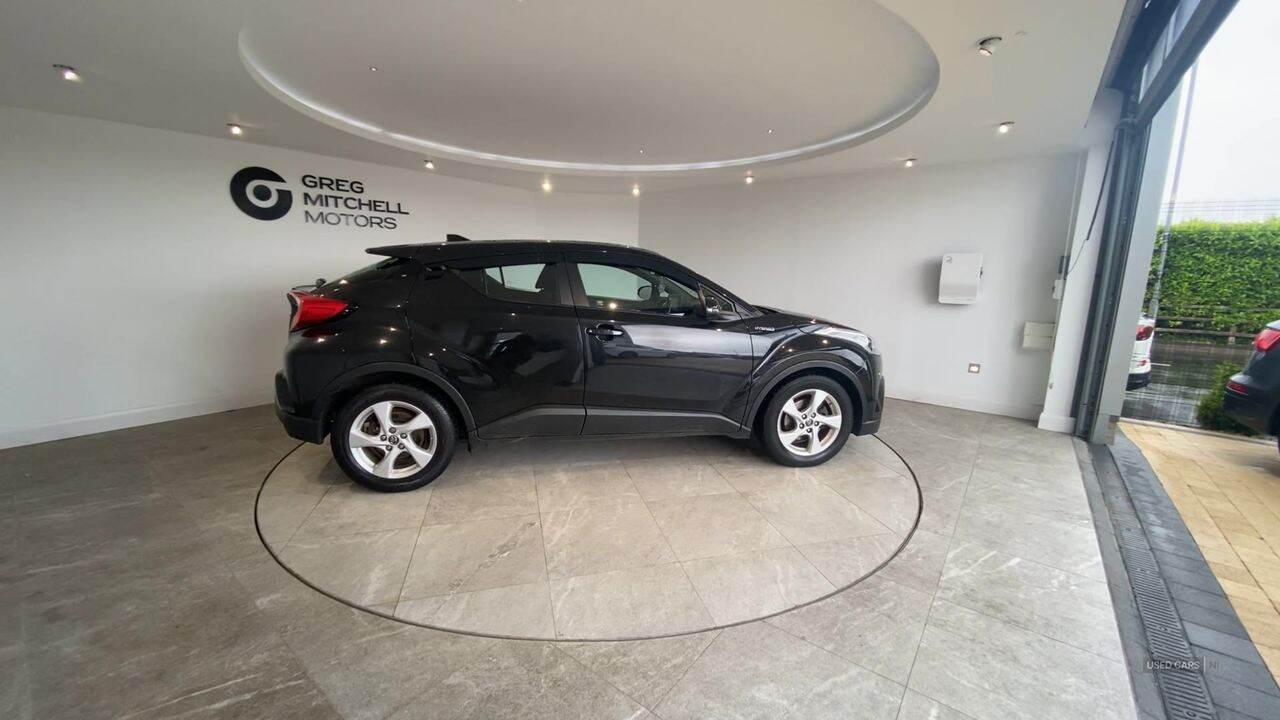 Jan 2019 Toyota C-HR 1.8 Hybrid Icon 5dr CVT
