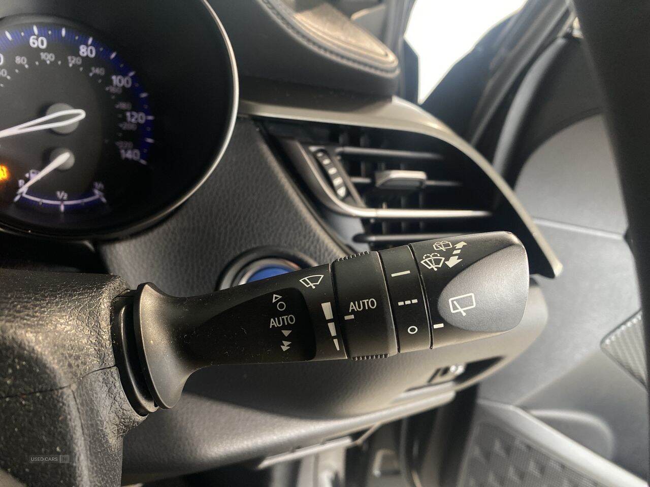 Jan 2019 Toyota C-HR 1.8 Hybrid Icon 5dr CVT