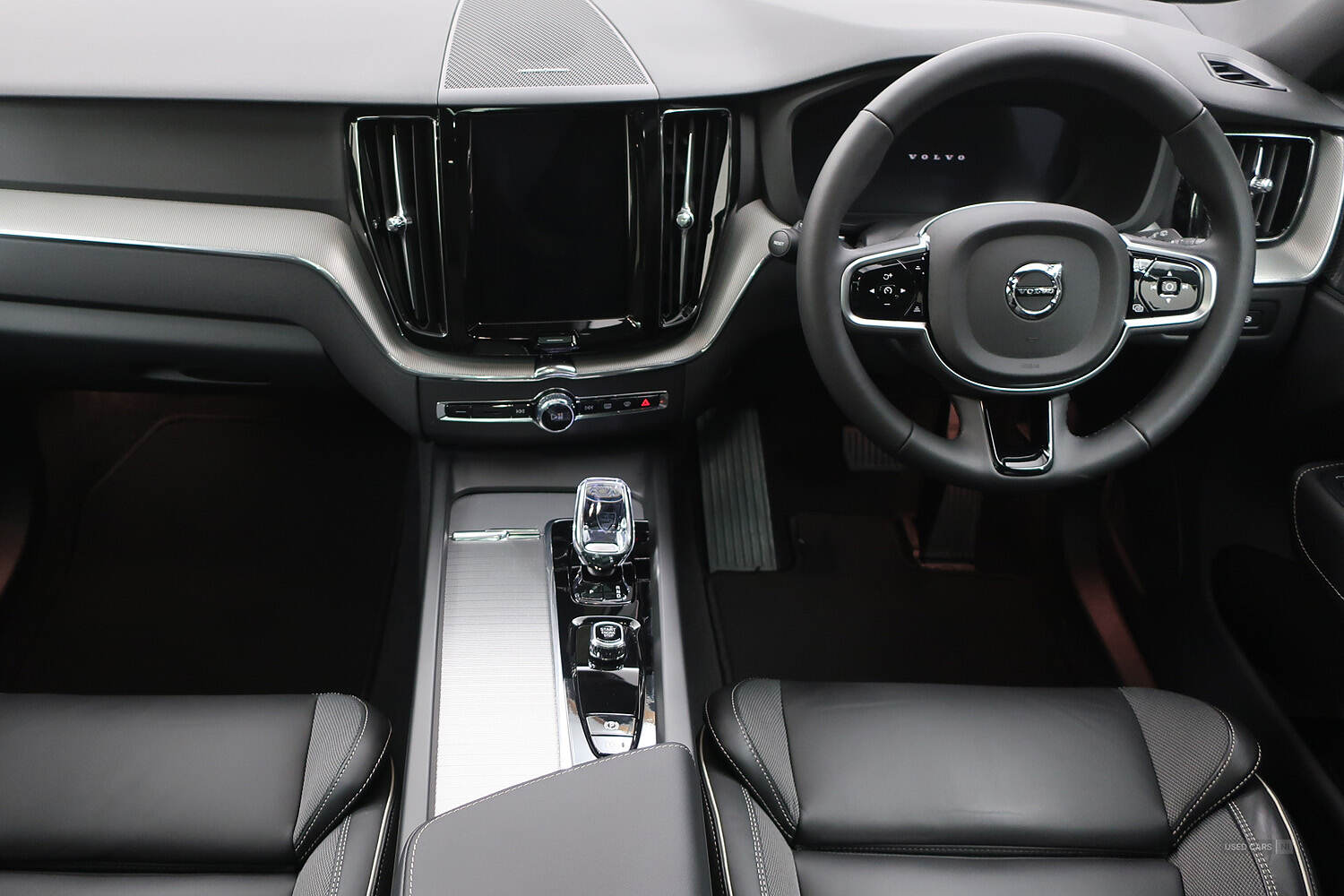 Sep 2024 Volvo XC60 2.0 T6 350 RC PHEV Plus Black Ed 5dr AWD Gtron