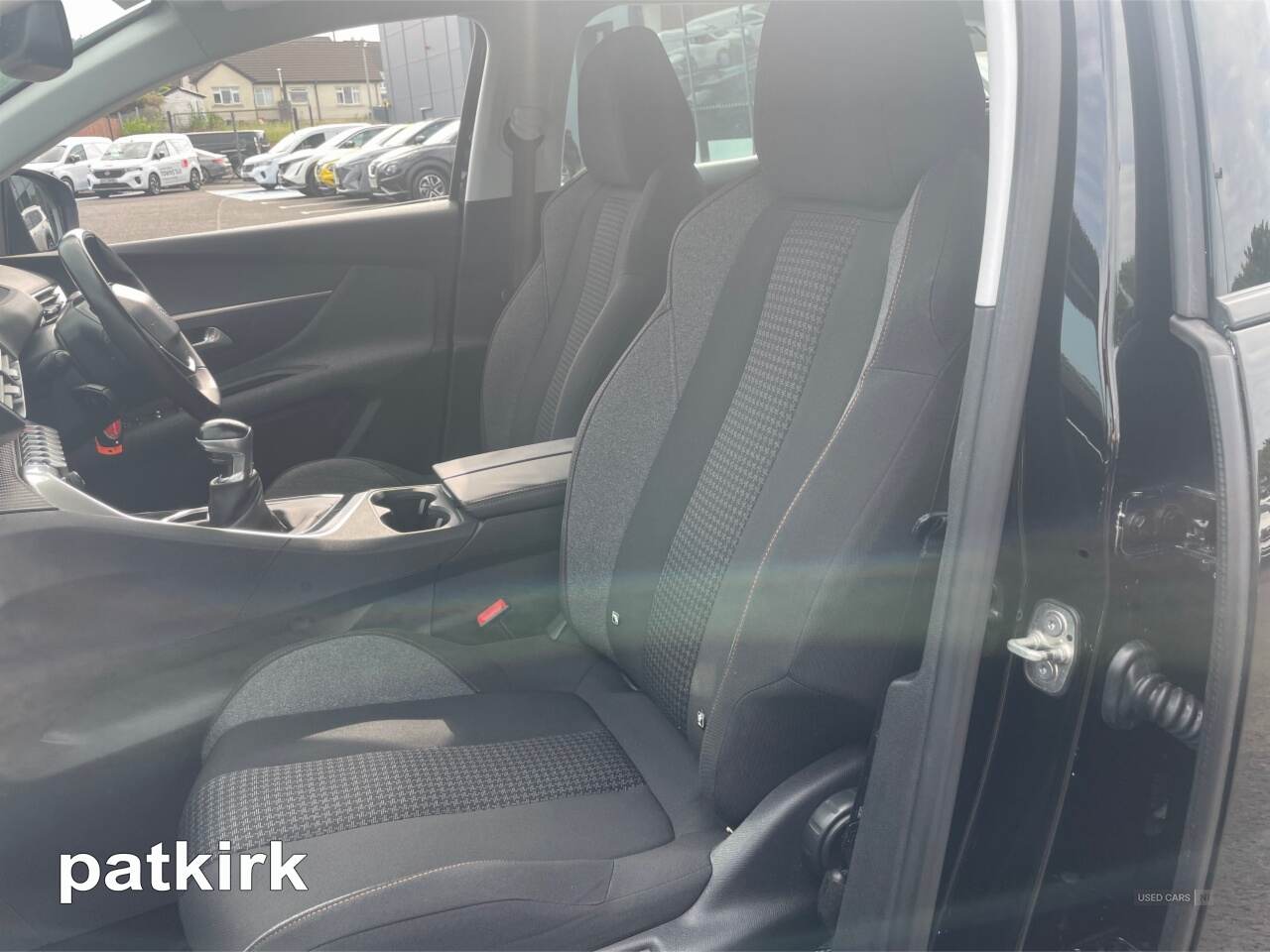 Apr 2018 Peugeot 3008 1.2 PureTech Active 5dr