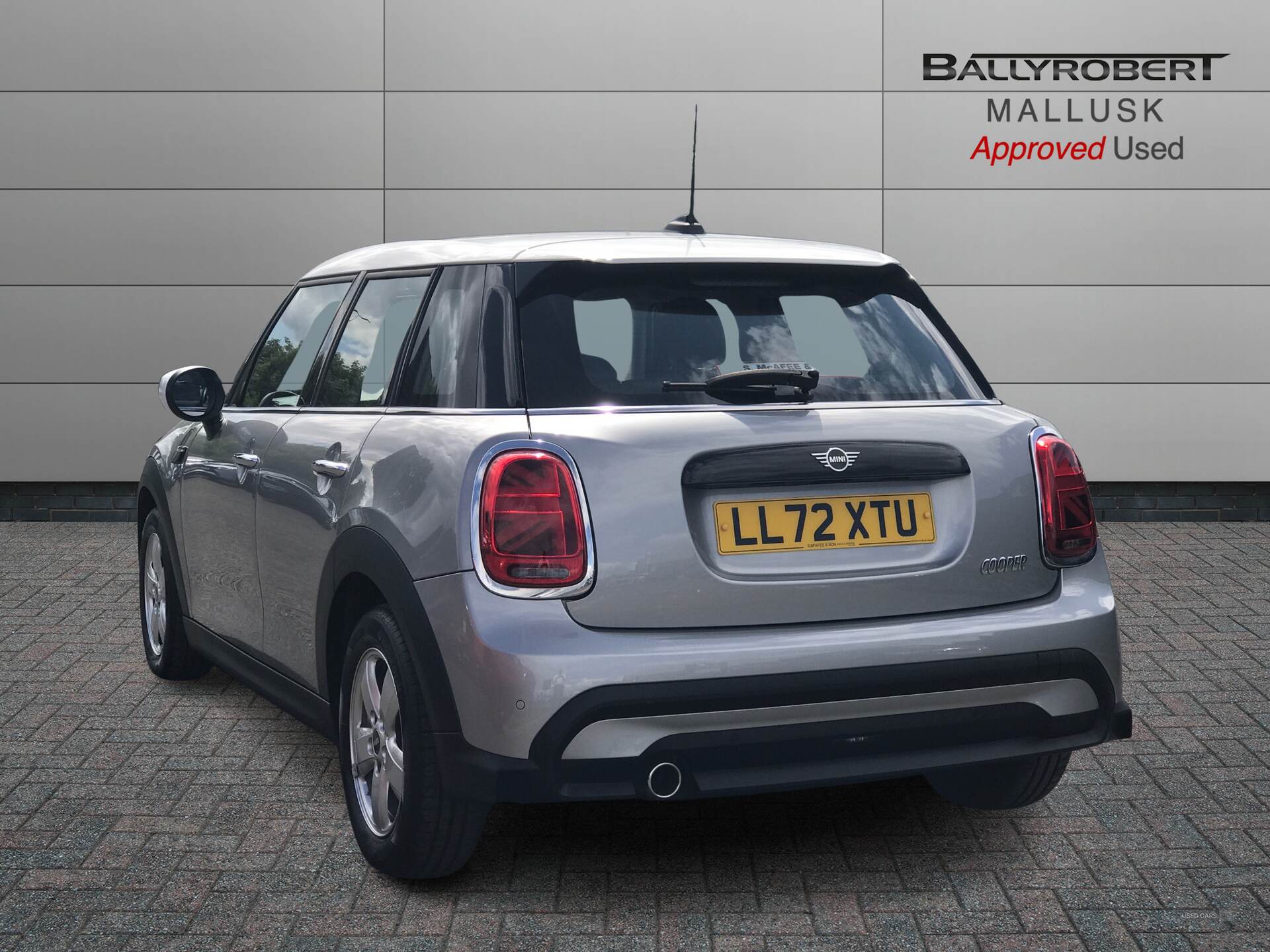 Jan 2023 MINI HATCHBACK 1.5 Cooper Classic 5dr Auto