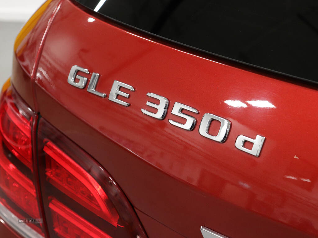 Sep 2017 Mercedes-Benz GLE GLE 350d 4Matic Designo Line 5dr 9G-Tronic