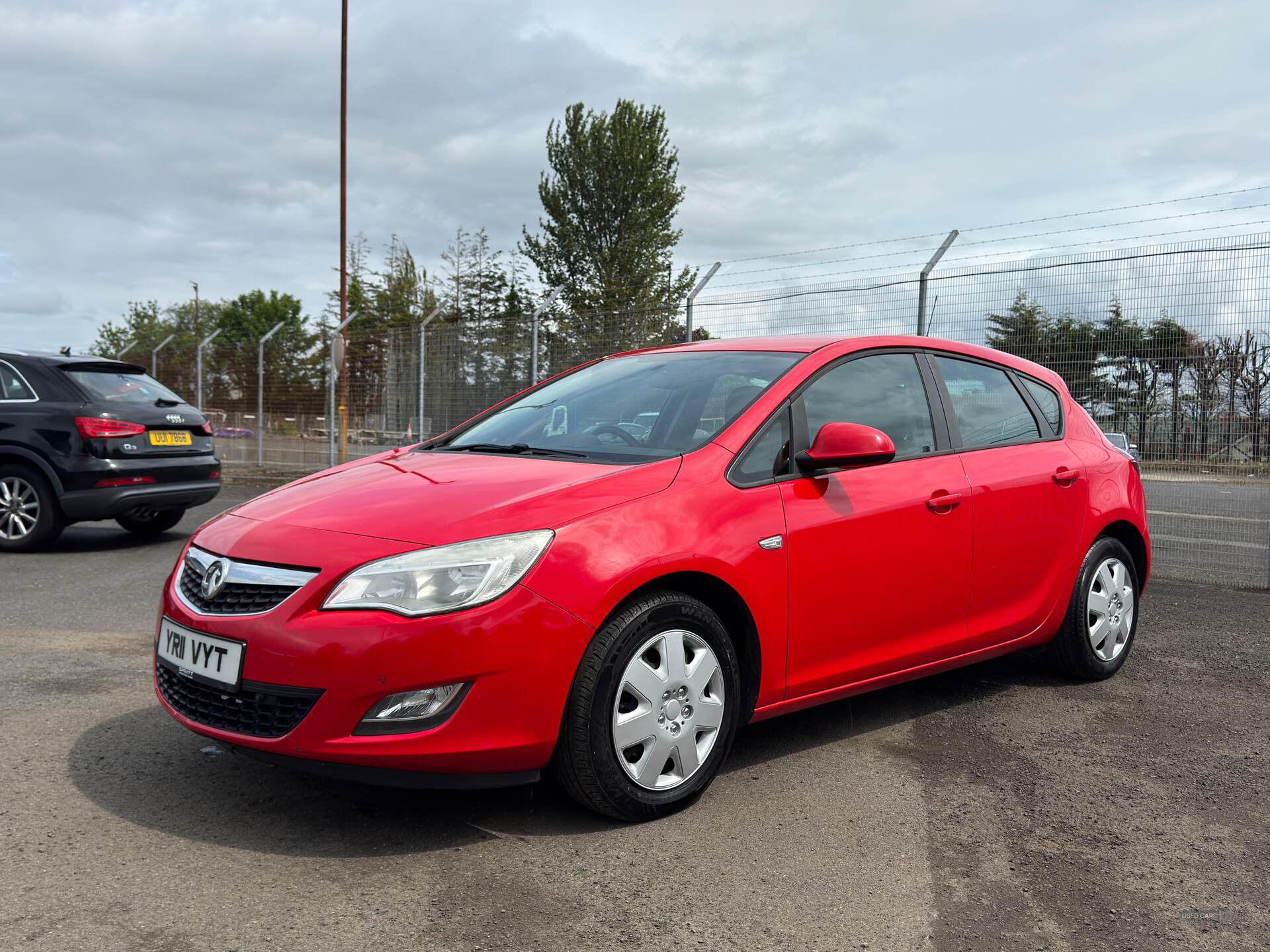 Apr 2011 Vauxhall Astra 1.7 CDTi 16V ecoFLEX Exclusiv 5dr
