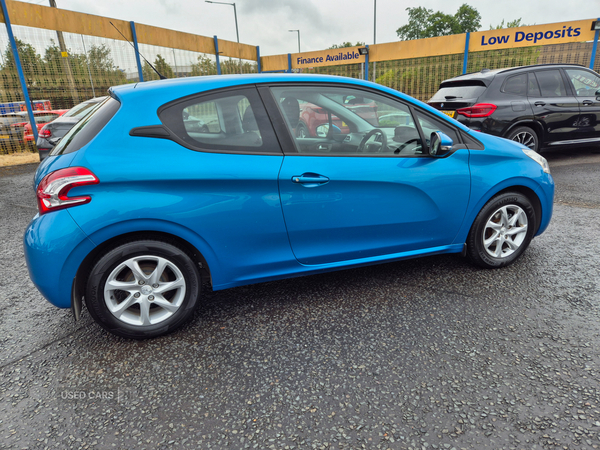 Peugeot 208 HATCHBACK in Antrim