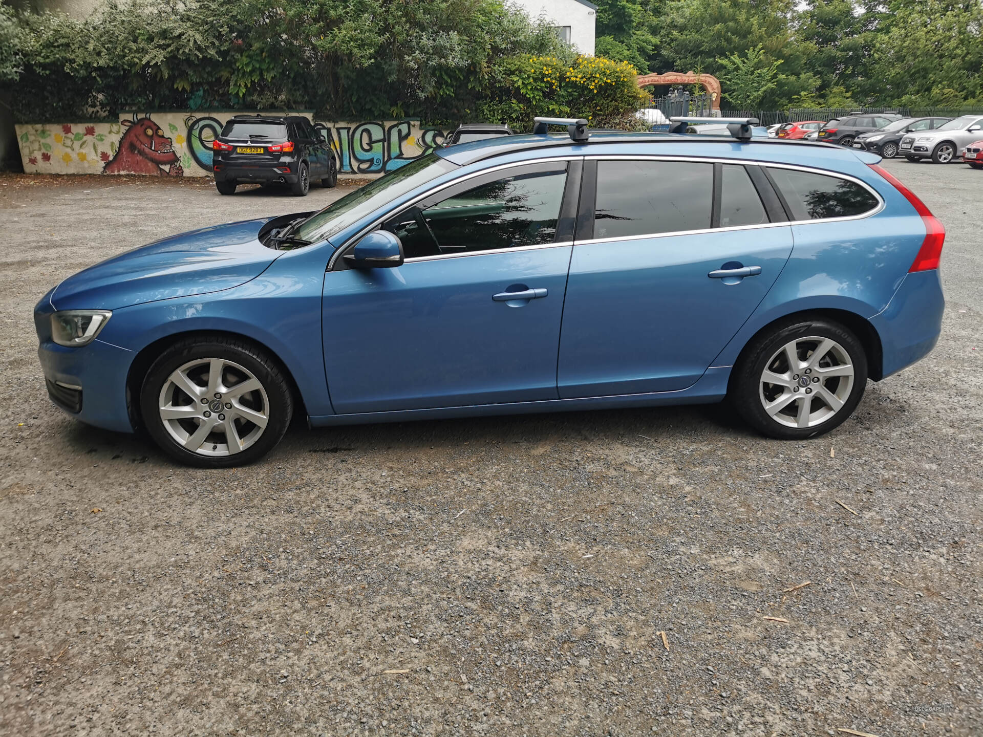 Jul 2013 Volvo V60 D4 [163] SE 5dr