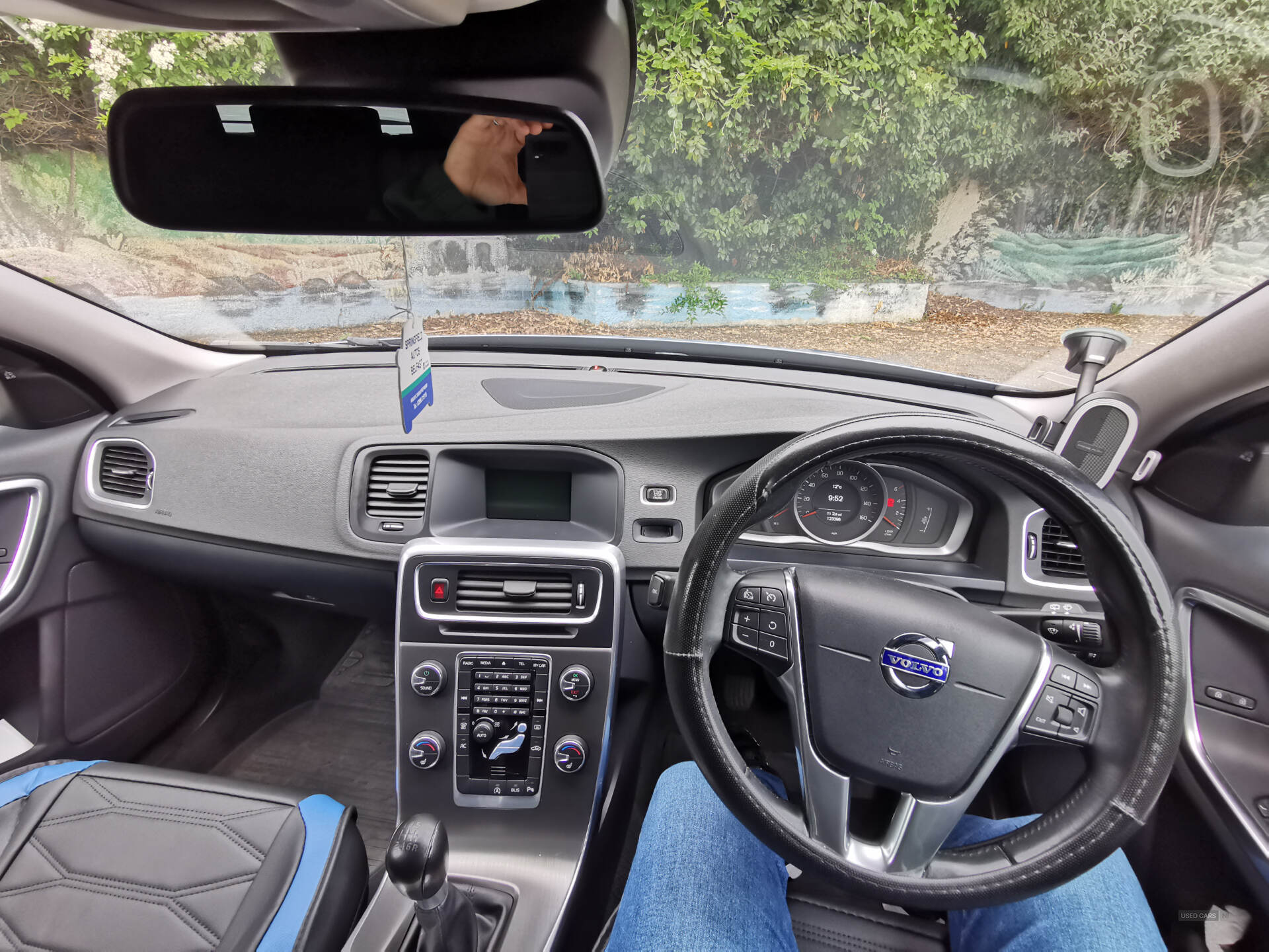 Jul 2013 Volvo V60 D4 [163] SE 5dr