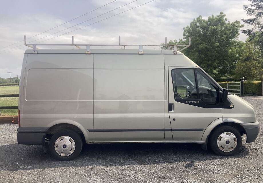 Dec 2011 Ford Transit Medium Roof Van Trend TDCi 115ps