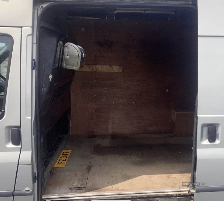 Dec 2011 Ford Transit Medium Roof Van Trend TDCi 115ps