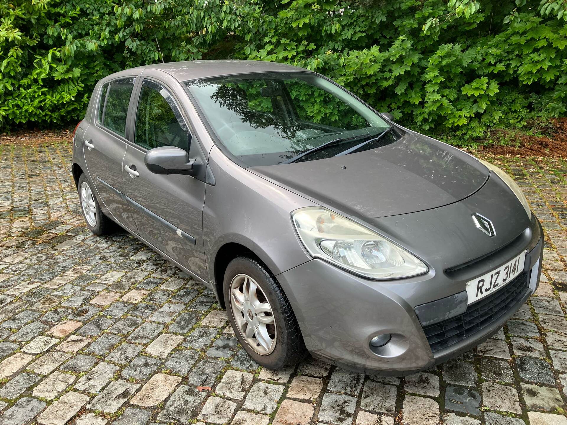 Mar 2010 Renault Clio 1.2 16V Expression 5dr