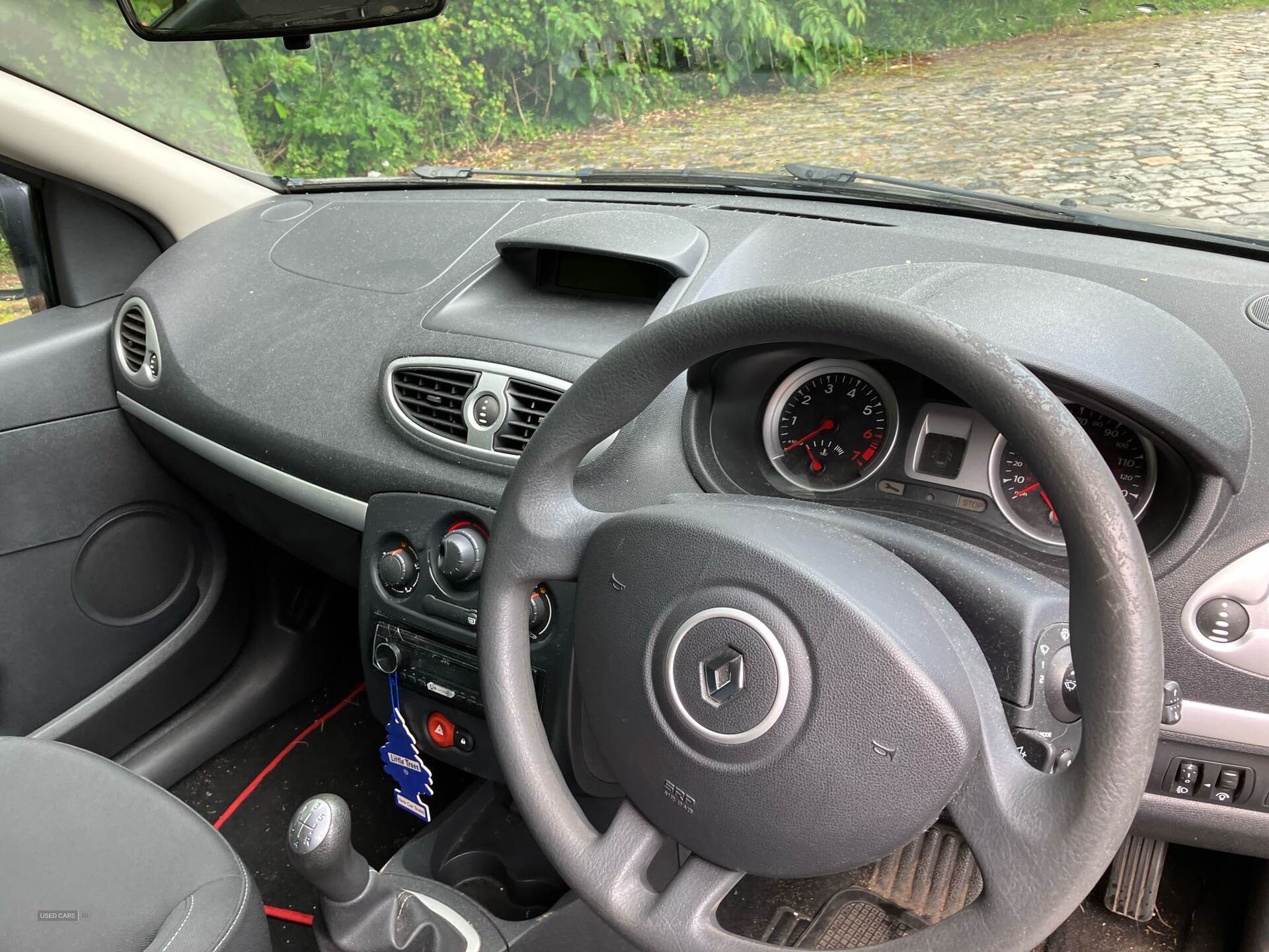 Mar 2010 Renault Clio 1.2 16V Expression 5dr