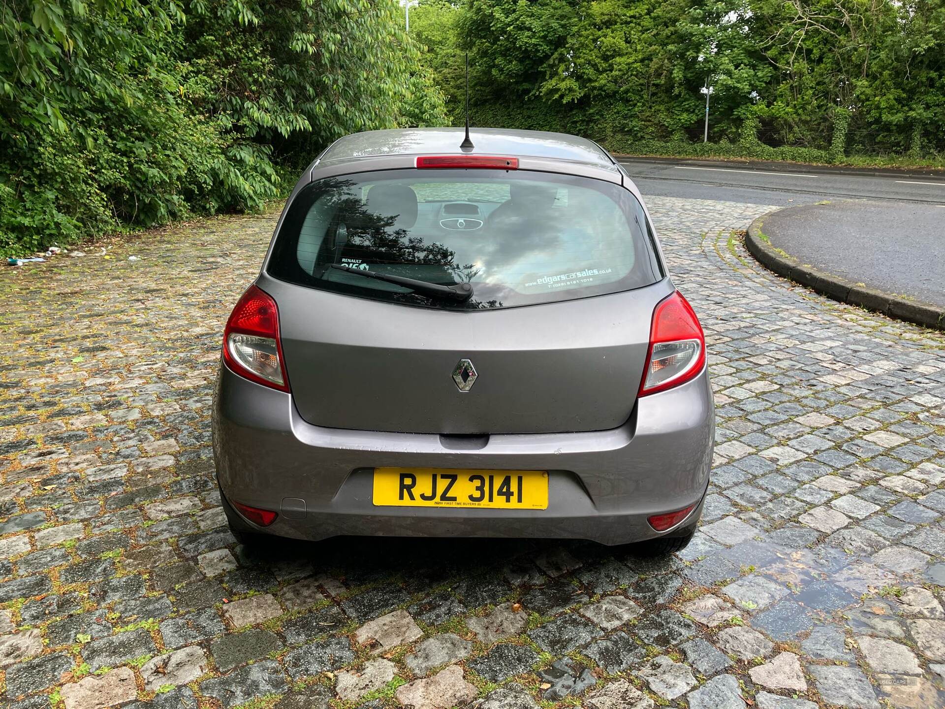 Mar 2010 Renault Clio 1.2 16V Expression 5dr