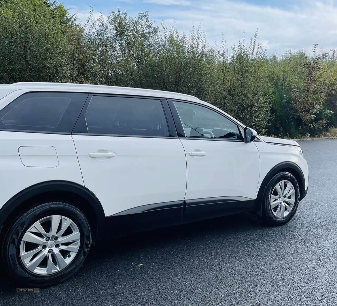 Jan 2019 Peugeot 5008 1.5 BlueHDi Active 5dr