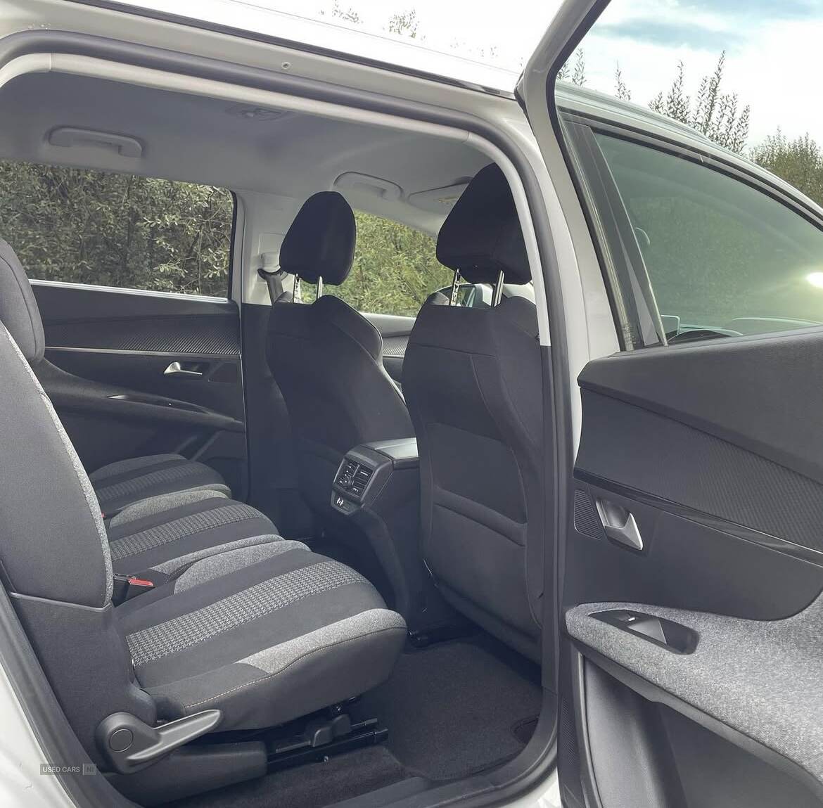 Jan 2019 Peugeot 5008 1.5 BlueHDi Active 5dr