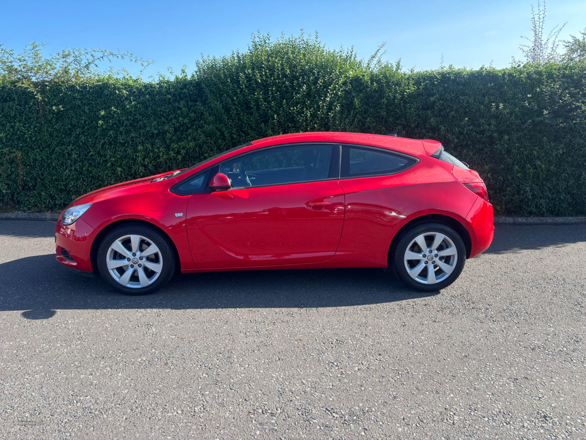 Vauxhall Astra GTC COUPE in Derry / Londonderry