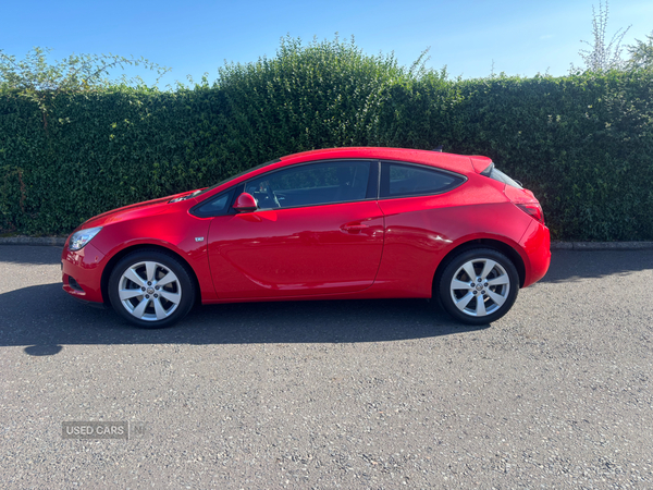Vauxhall Astra GTC COUPE in Derry / Londonderry