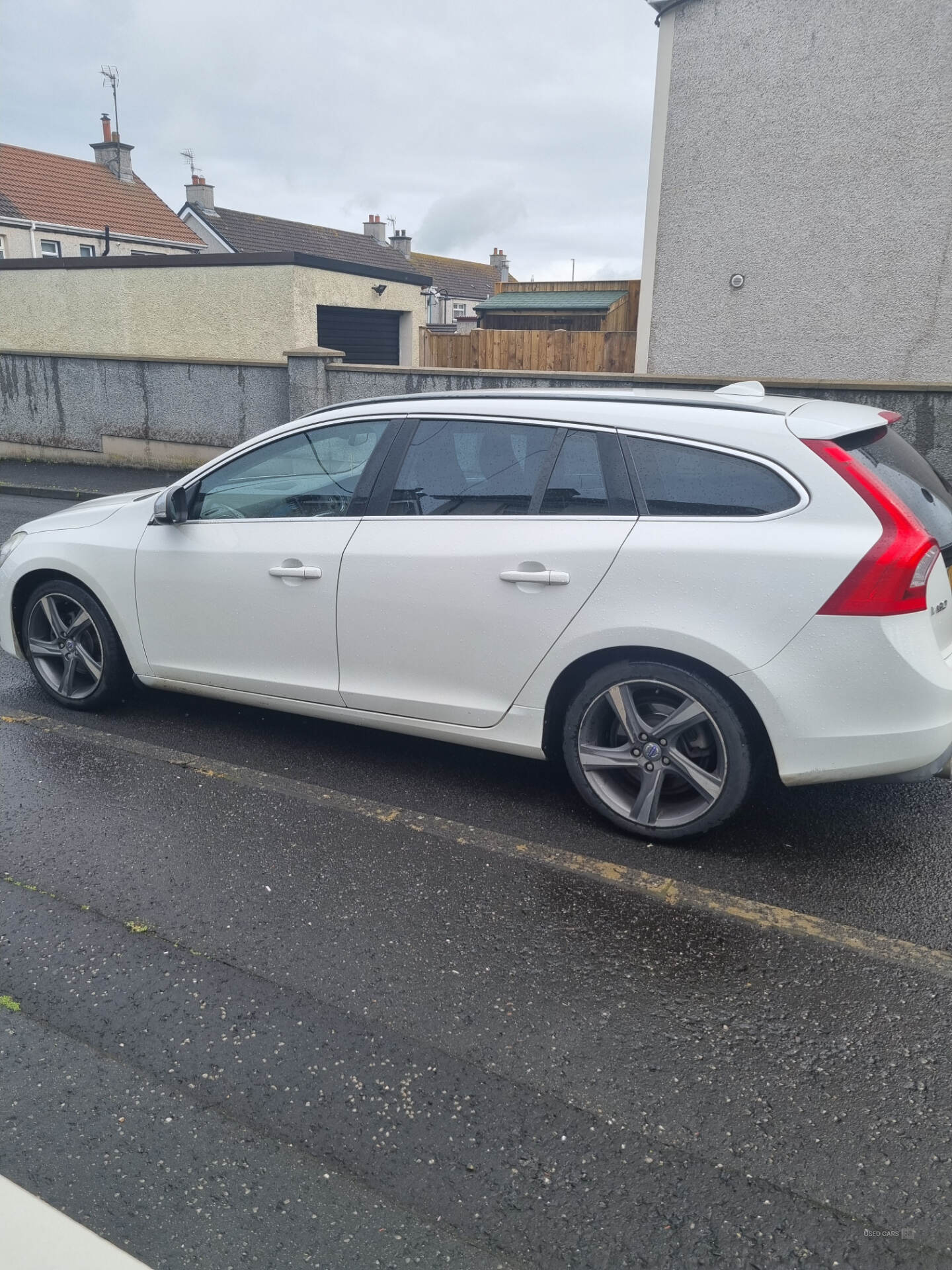 Jun 2012 Volvo V60 DRIVe [115] R DESIGN 5dr