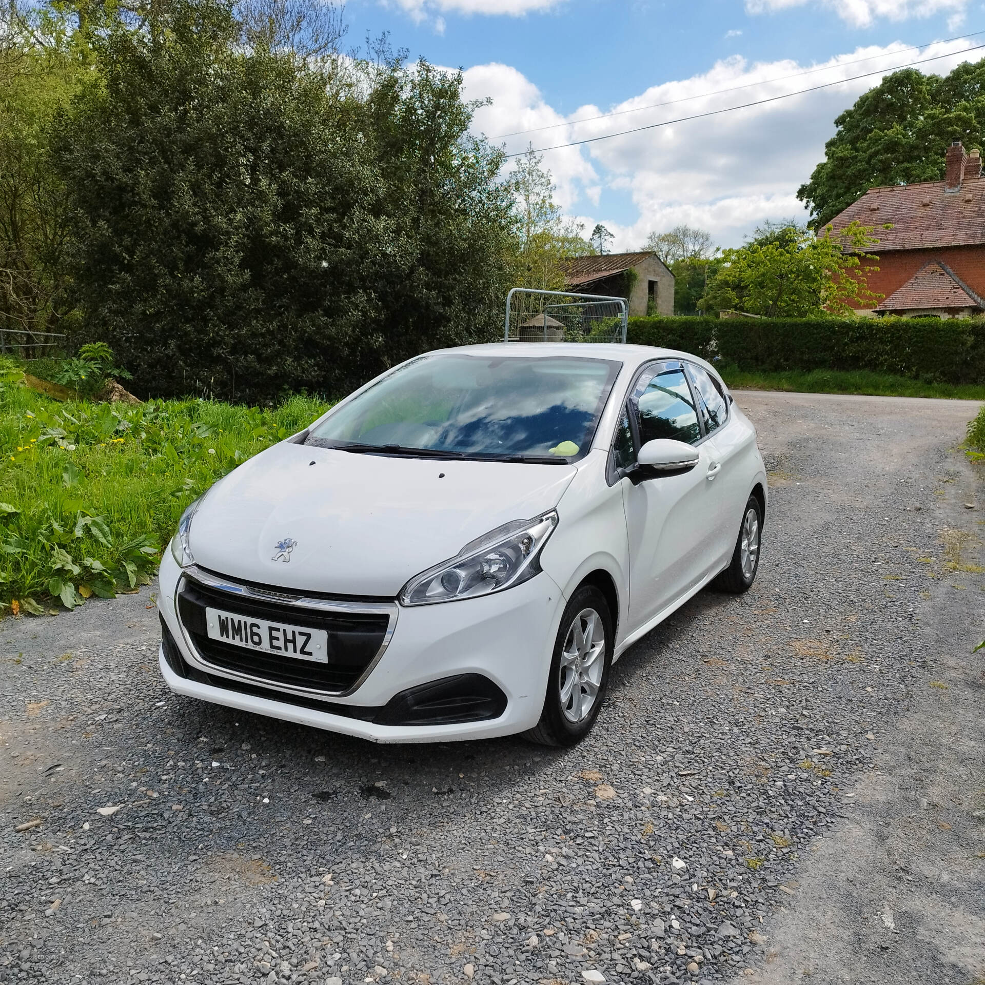 Jul 2016 Peugeot 208 1.2 PureTech 82 Active 3dr