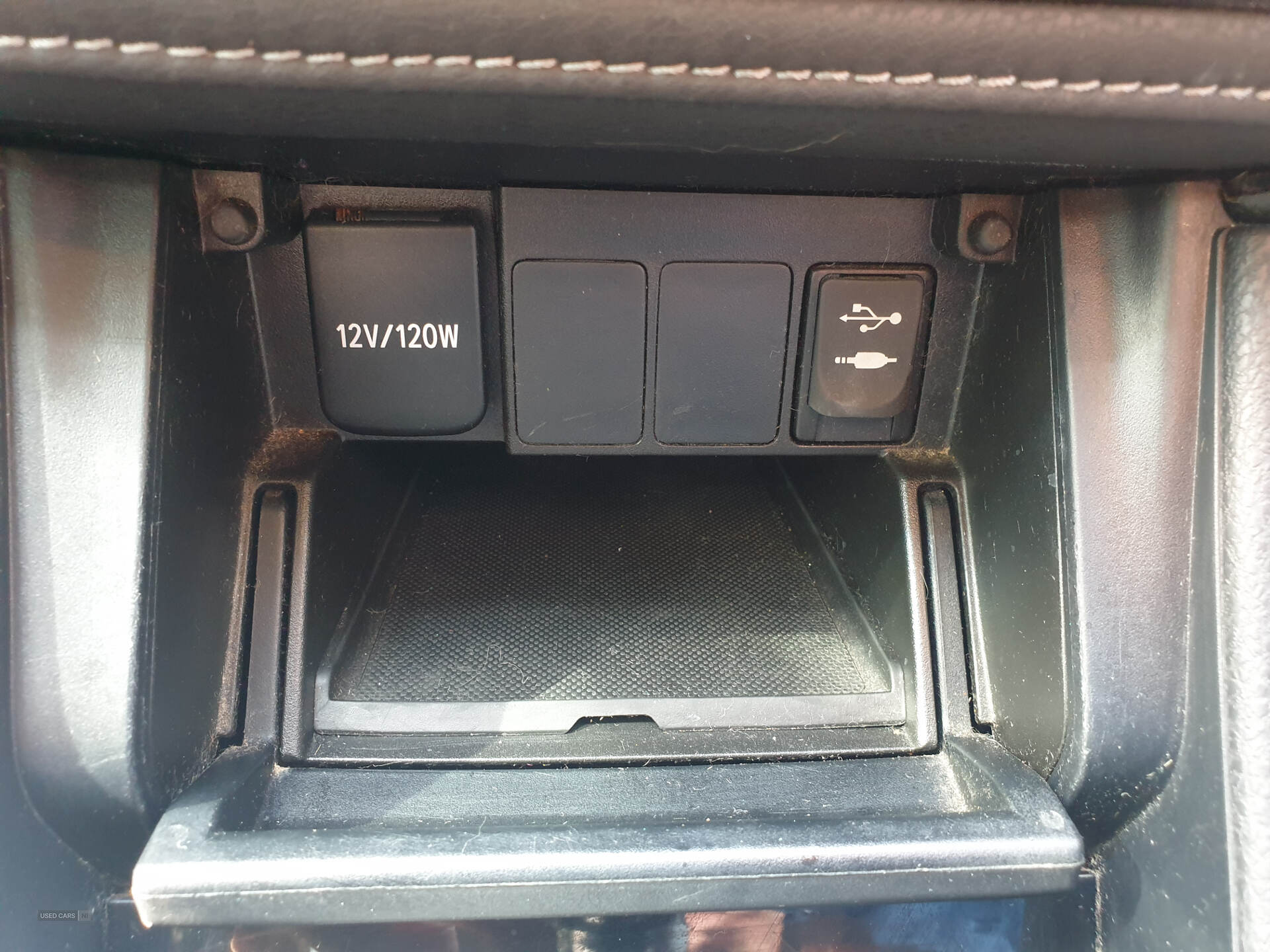 Mar 2017 Toyota Auris 1.6 D-4D Icon TSS 5dr