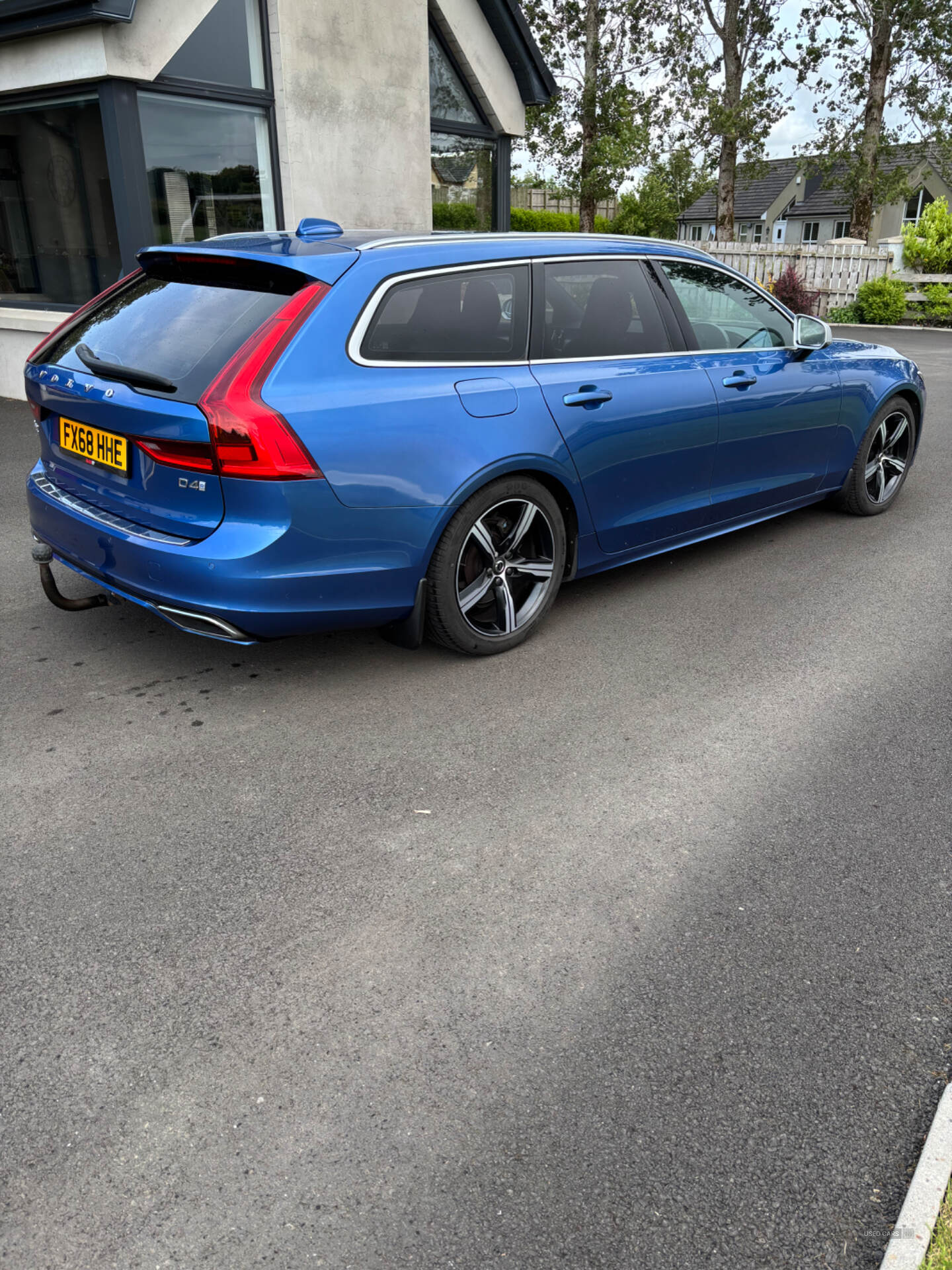 Oct 2018 Volvo V90 2.0 D4 R DESIGN 5dr Geartronic